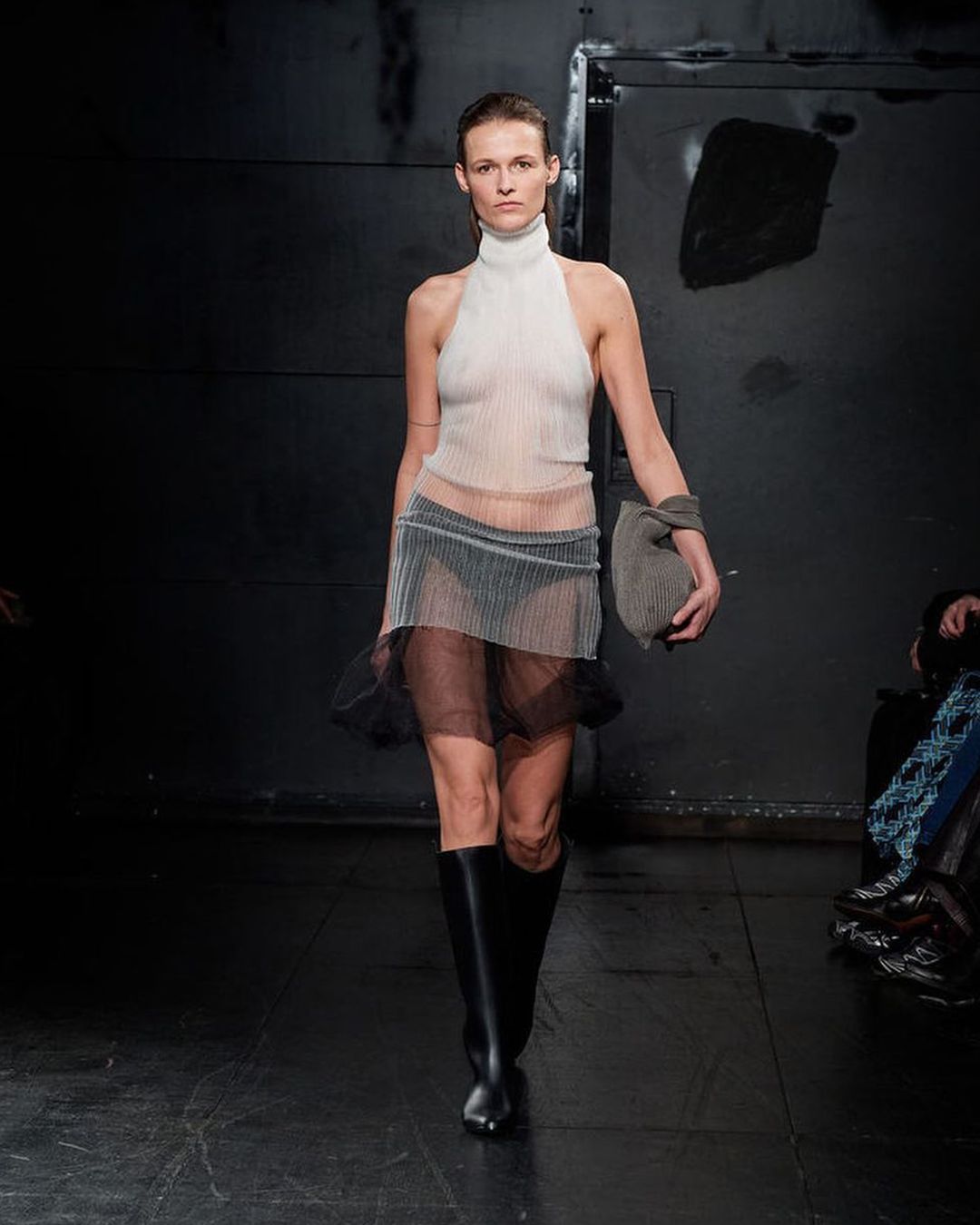 GIANT BOW PILLOW AND LISA RINNA’S RUNWAY WALK: YOUR COPENHAGEN FASHION WEEK ROUNDUP