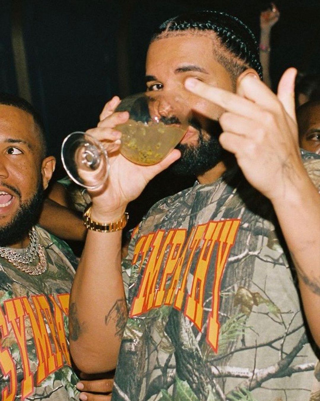 WE ALL AGREE DRAKE IS CRINGE, RIGHT?