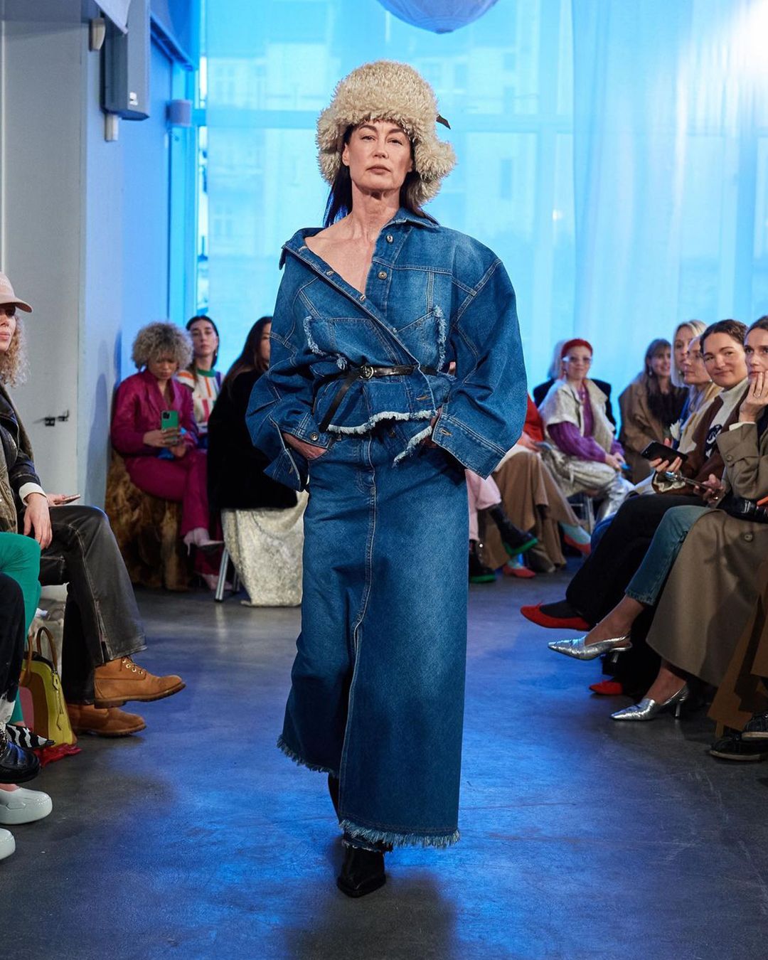GIANT BOW PILLOW AND LISA RINNA’S RUNWAY WALK: YOUR COPENHAGEN FASHION WEEK ROUNDUP