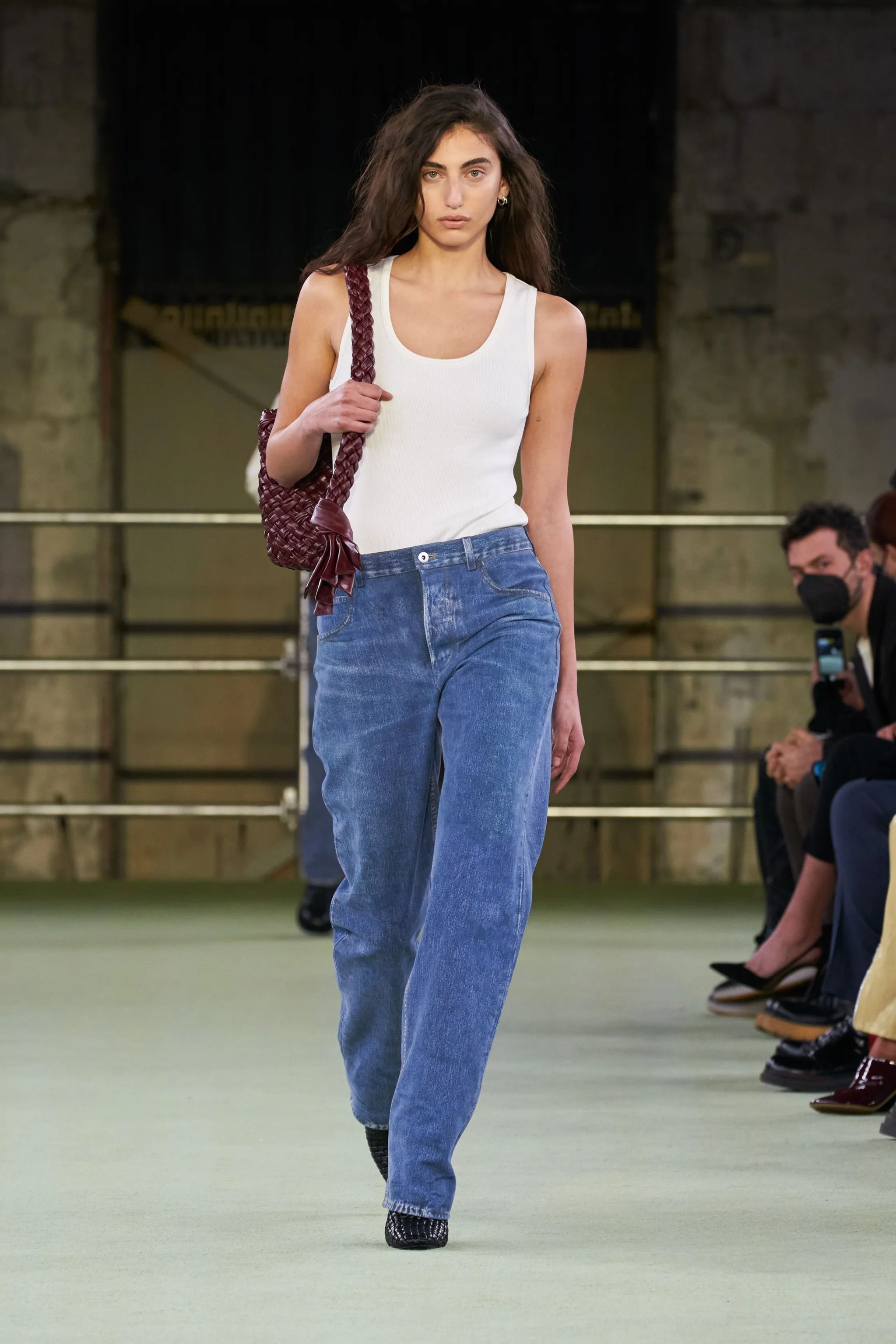 NORMCORE IS BACK THANKS TO THE WHITE TANK TOP