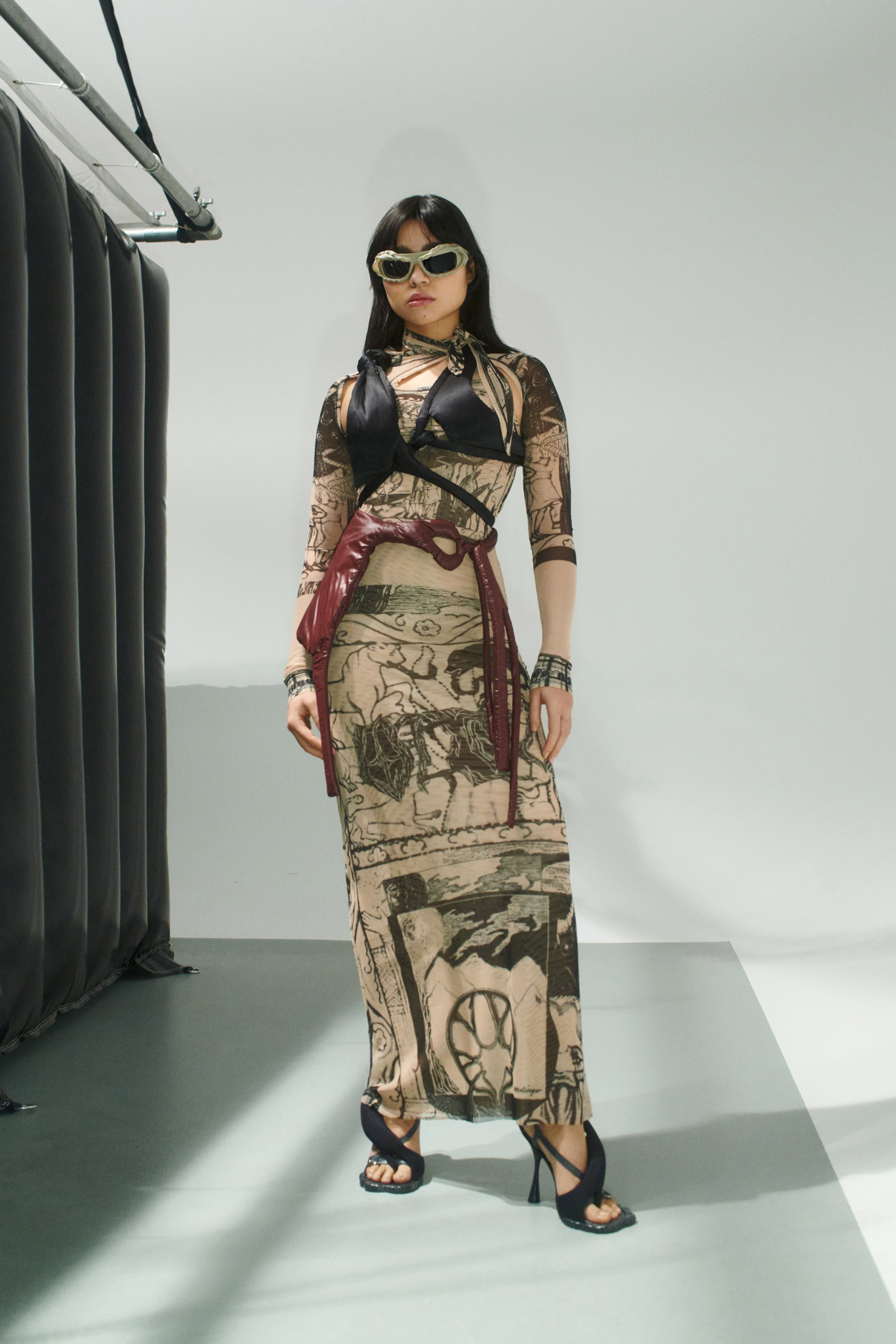 OTTOLINGER BROUGHT US LOW-LIT HUES & HIGH-LIT LOOKS