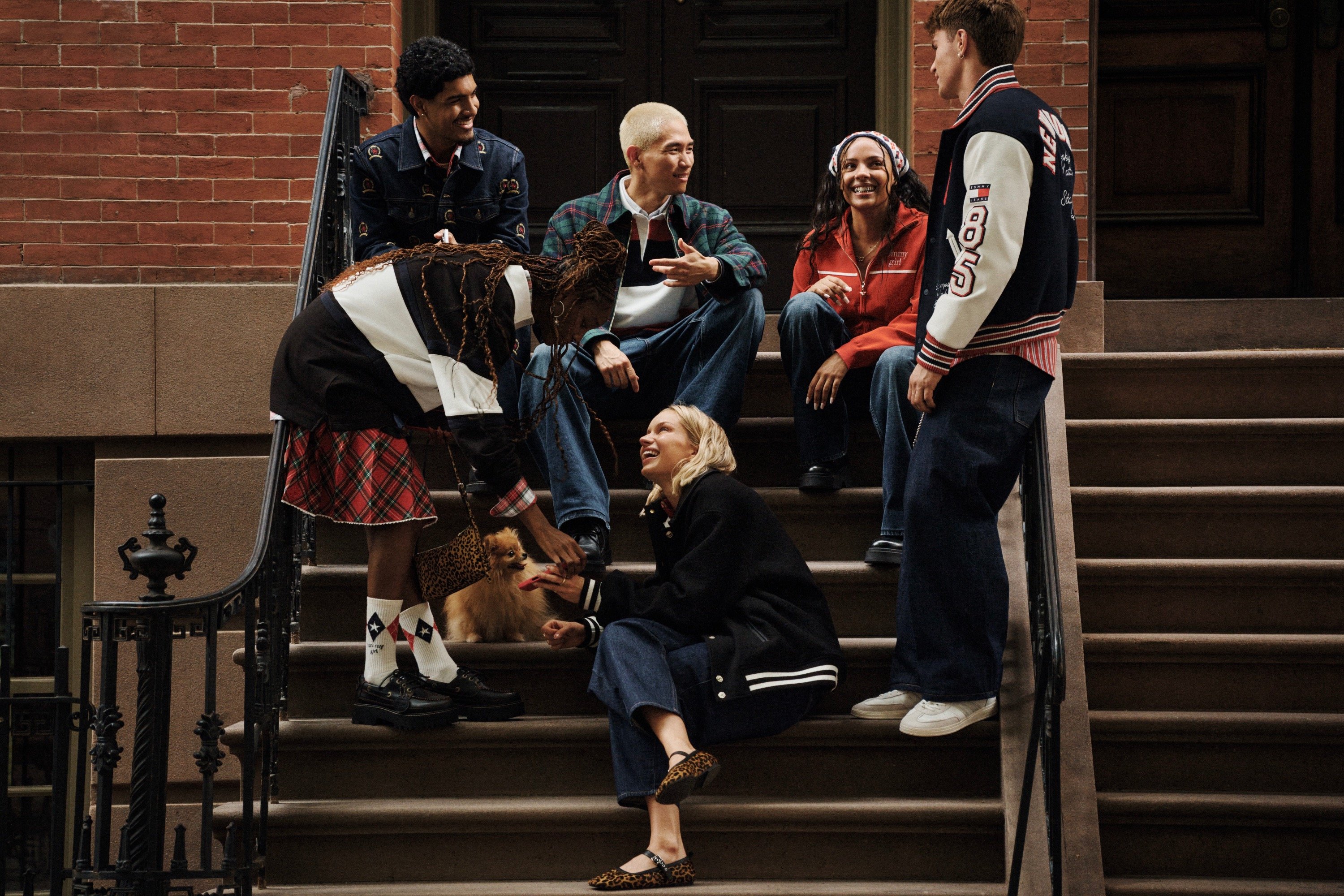 We linked up with singer Samara Cyn to talk Tommy Girl and Tommy Jeans Fall 2025