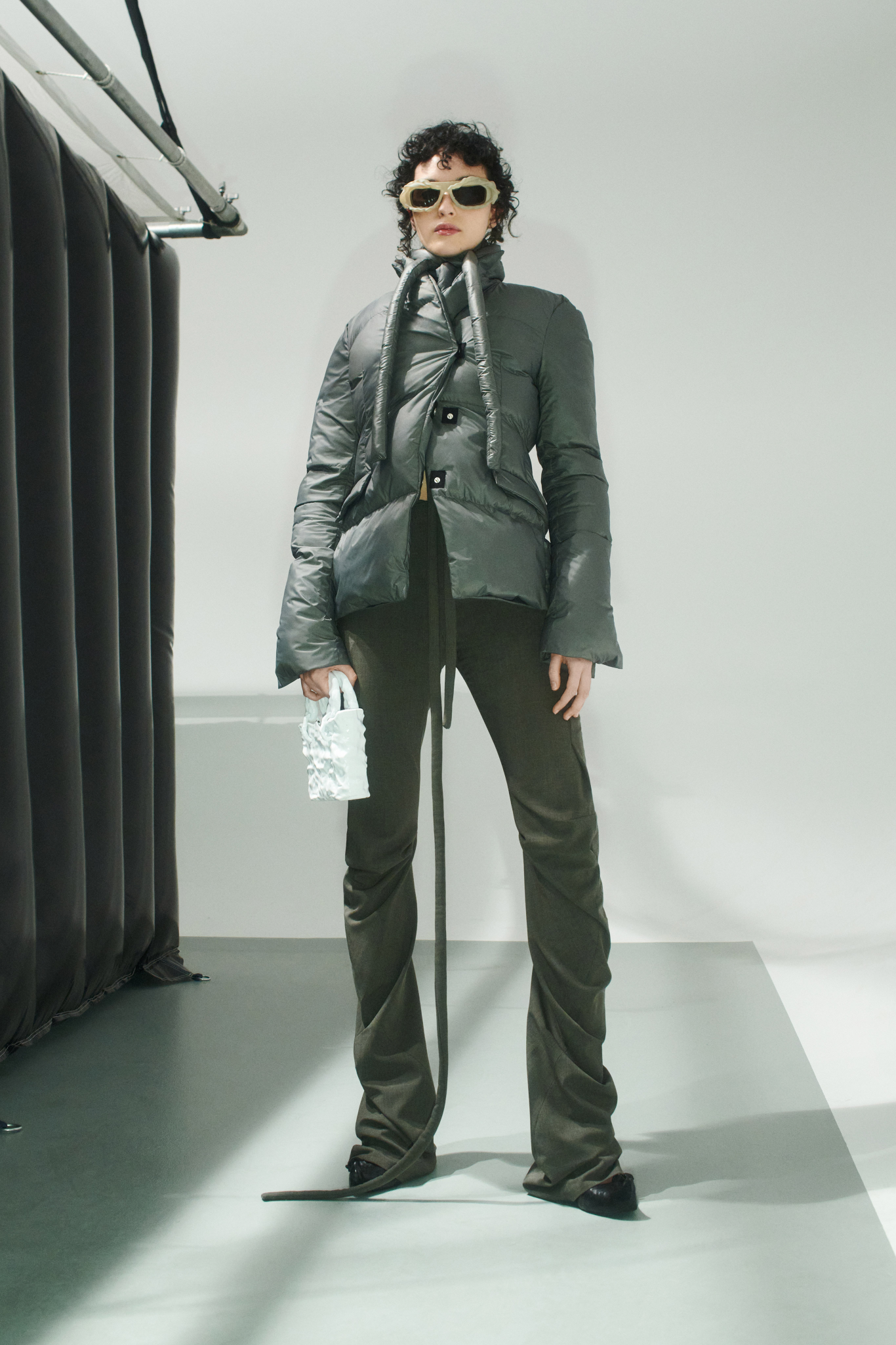 OTTOLINGER BROUGHT US LOW-LIT HUES & HIGH-LIT LOOKS