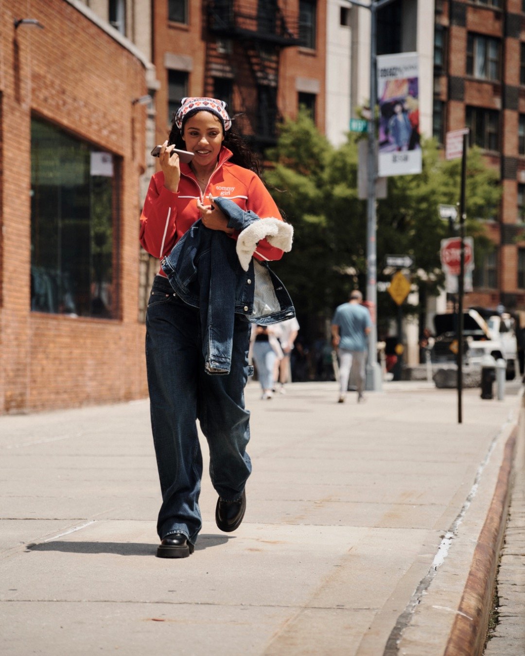 We linked up with singer Samara Cyn to talk Tommy Girl and Tommy Jeans Fall 2025