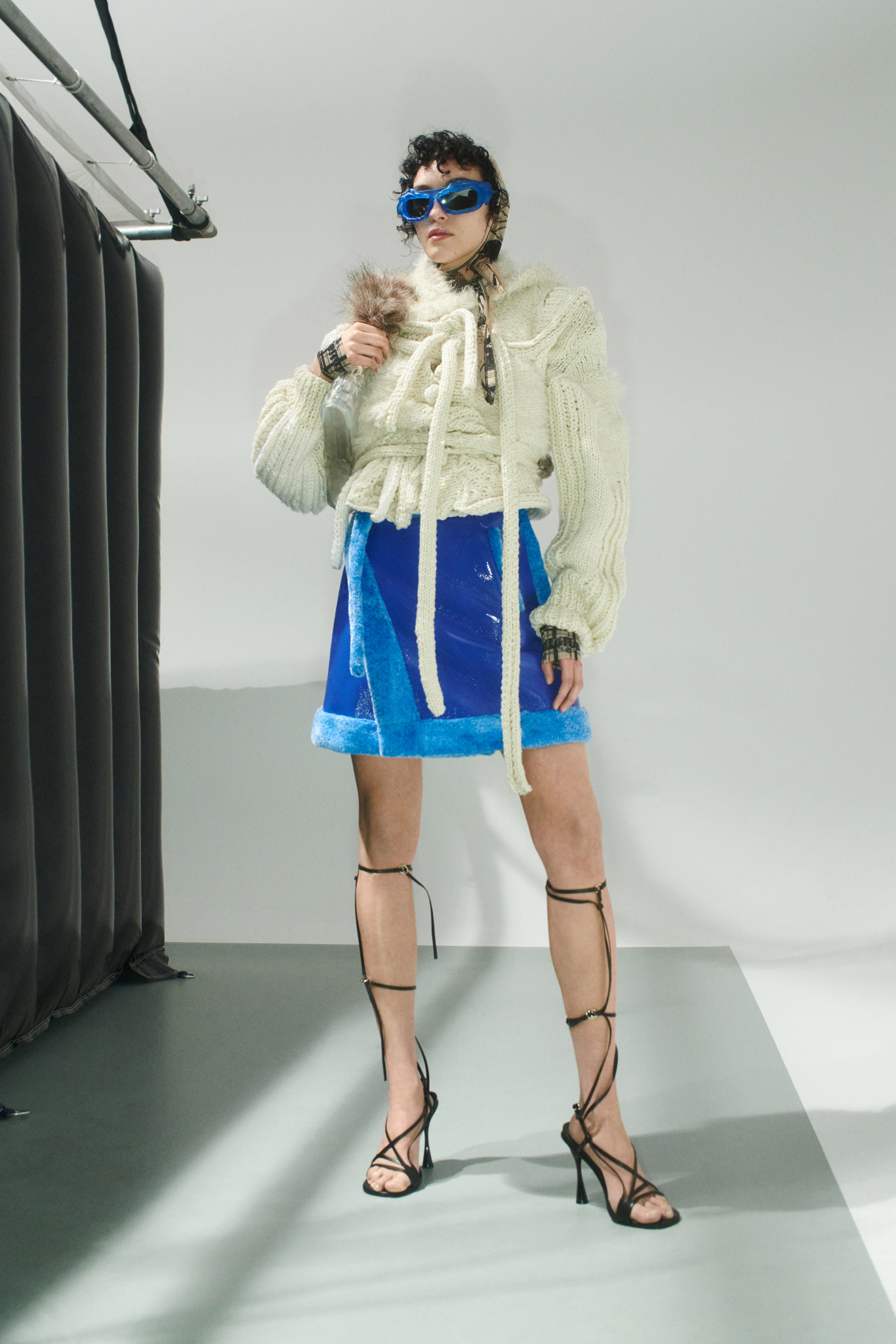 OTTOLINGER BROUGHT US LOW-LIT HUES & HIGH-LIT LOOKS