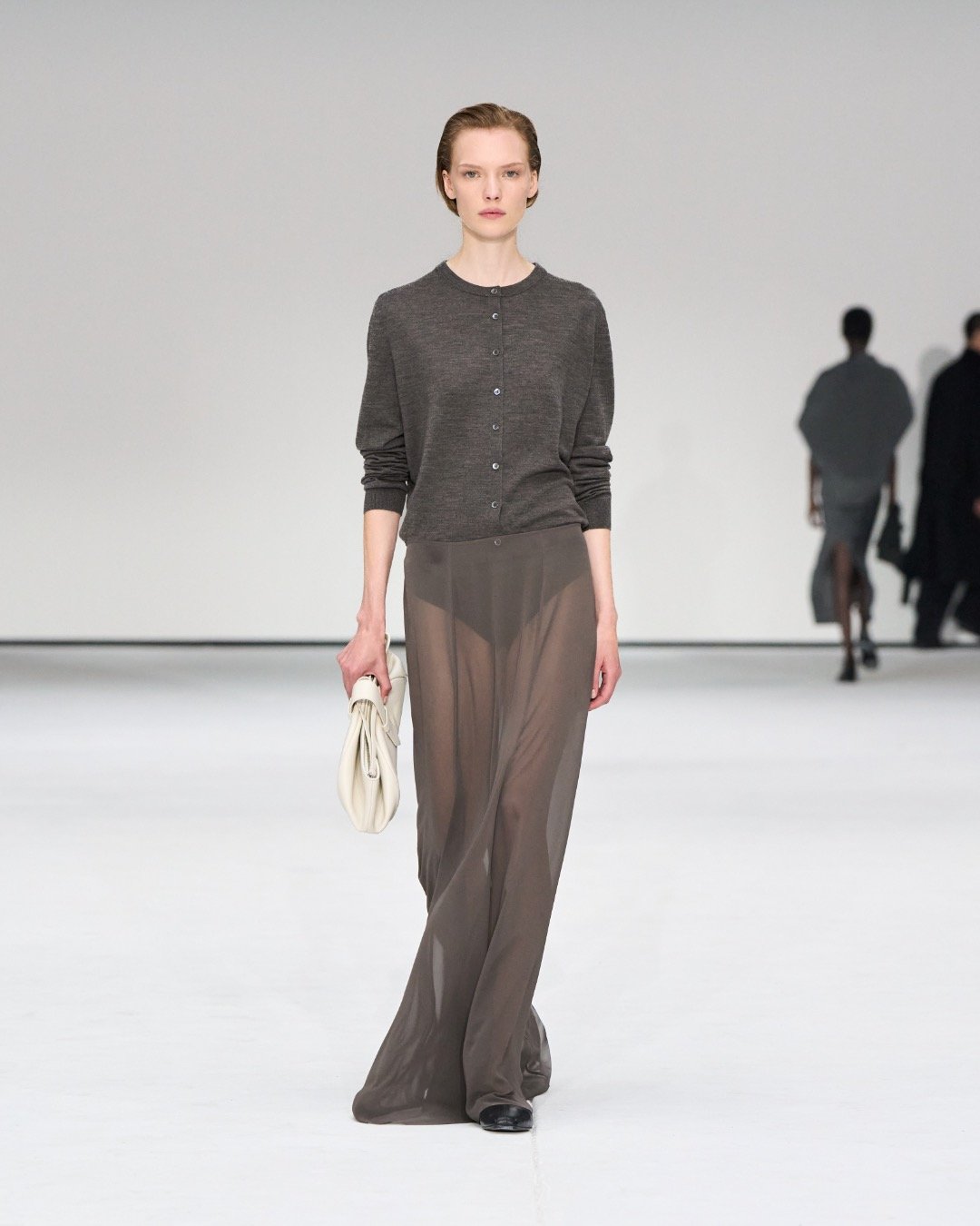 Here’s what went down at COS’ Autumn/Winter 2025 show