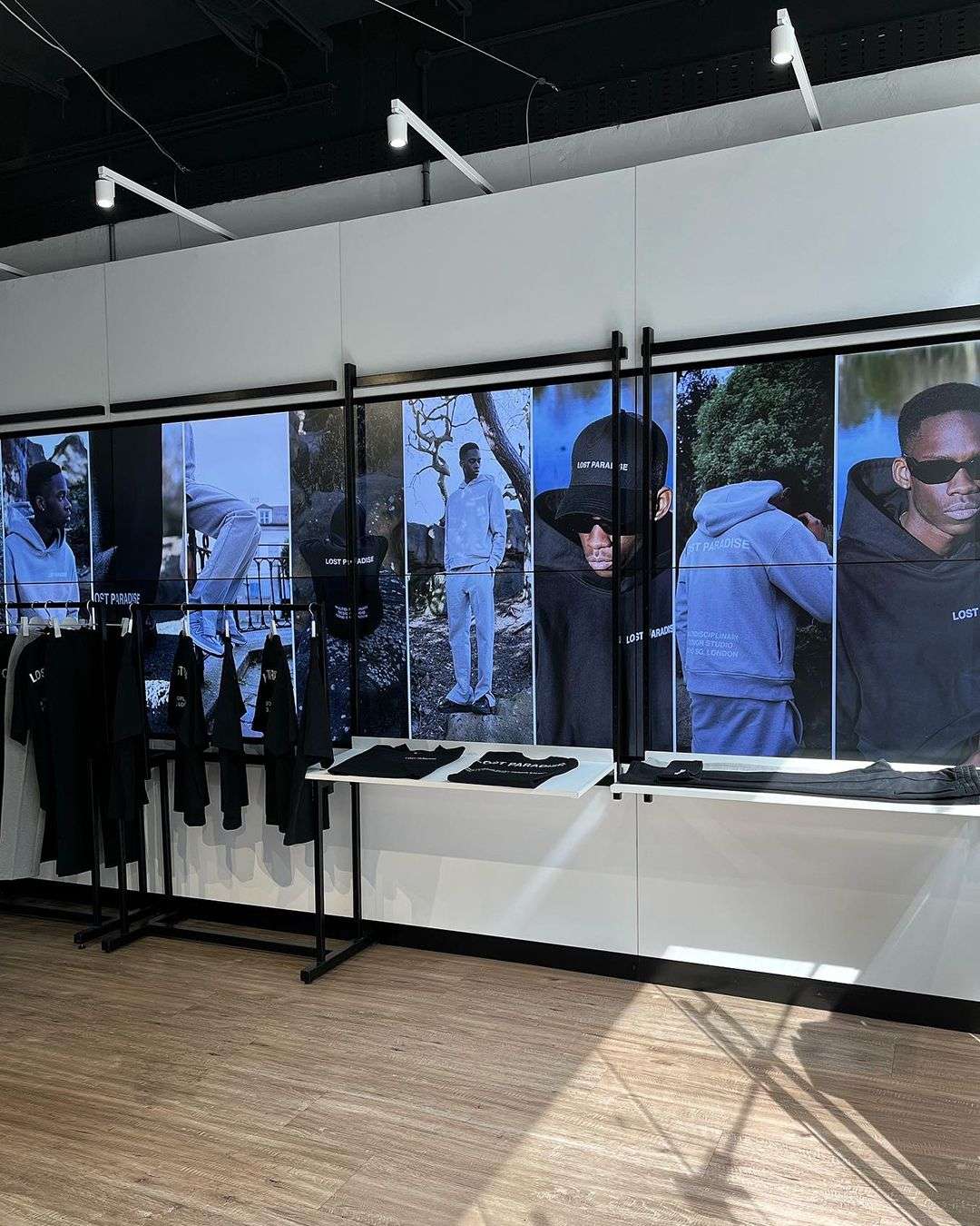 FEATHER PENDANTS X LOST PARADISE JUST SHUT DOWN OXFORD ST