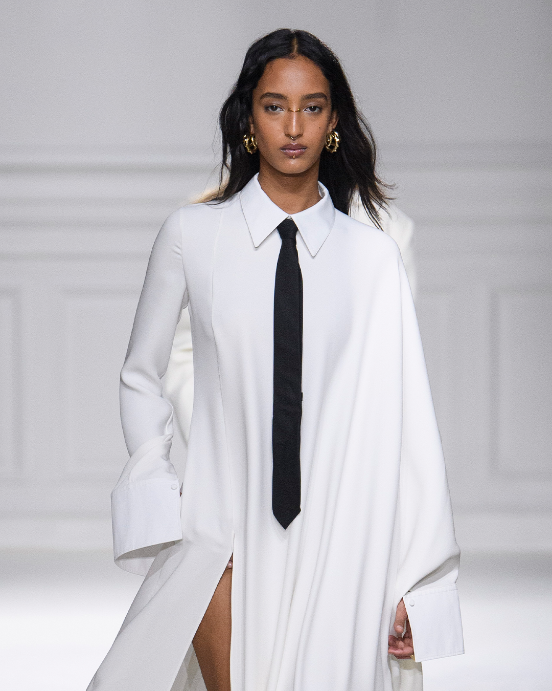 TAILORING, UPDATED: KEY PIECES FROM VALENTINO BLACK TIE FALL/WINTER 2023-24