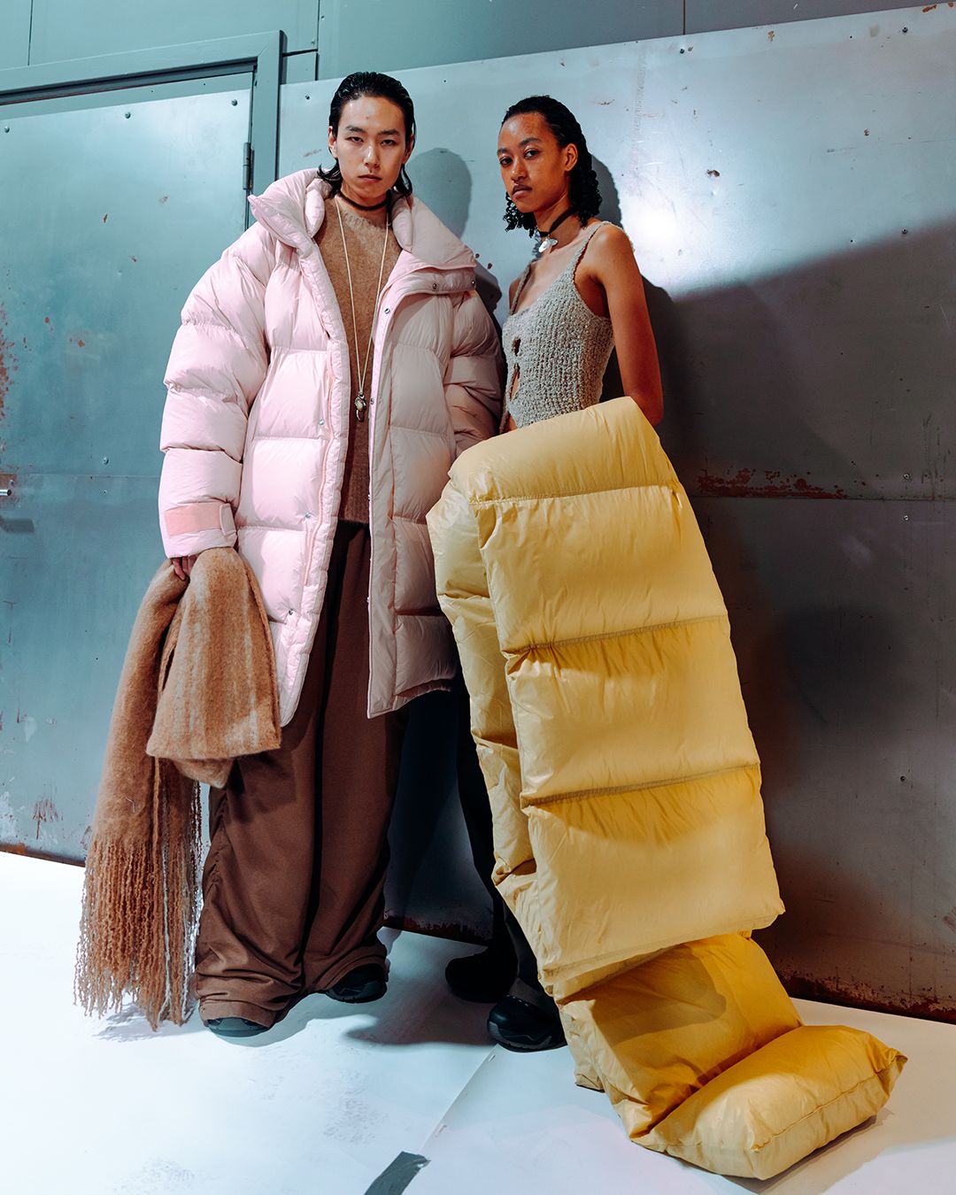 HOLZWEILER DIVES UNDERWATER FOR FW23