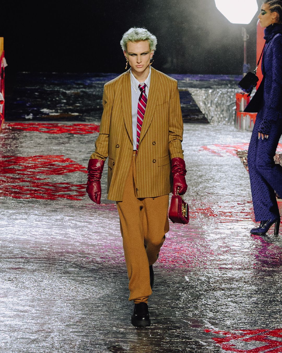 RACK TO RUNWAY: THE NOT-TO-BE-MISSED LOOKS FROM TOMMY’S FACTORY