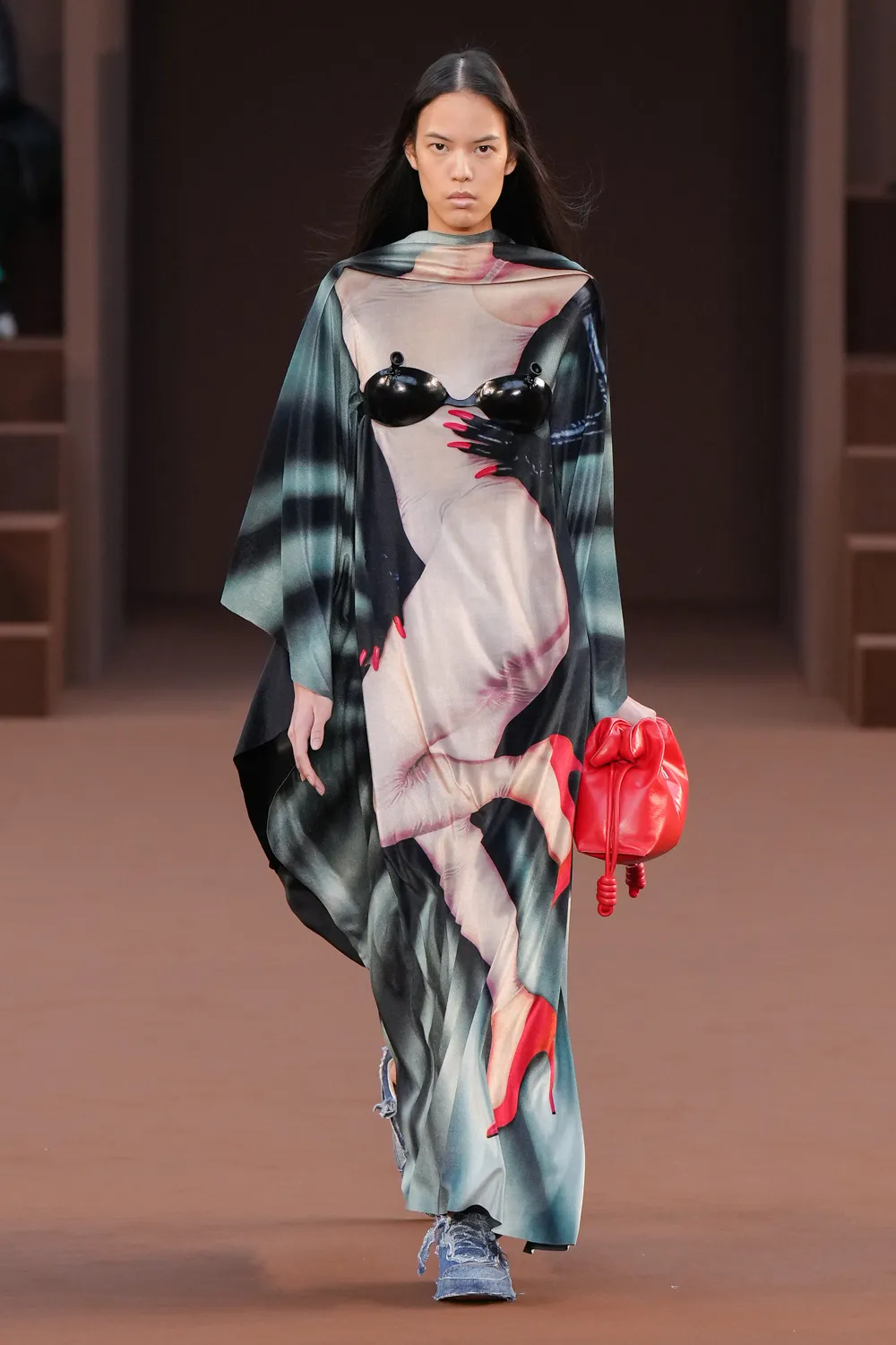 LOEWE 'CAR-DRESS' CAUSE CHAOS AT FW22 SHOW