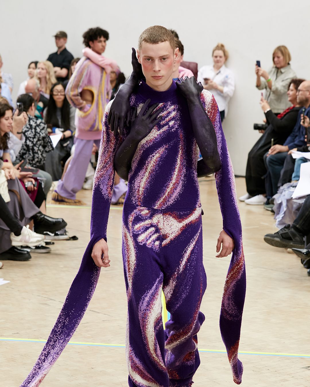 CIGARETTES ON THE RUNWAY & L’ORÉAL PRIZE WINNERS: WHAT WENT DOWN AT CSM’S BA FASHION SHOW