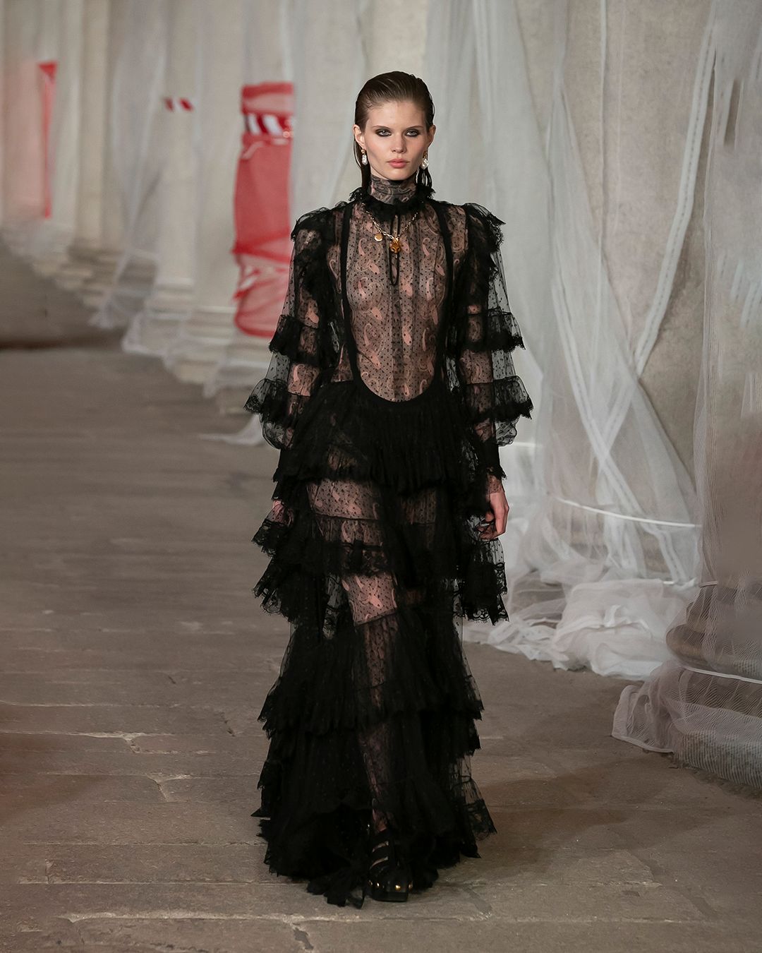 KEY TAKEAWAYS FROM ETRO’S RADICAL FW23 SHOW