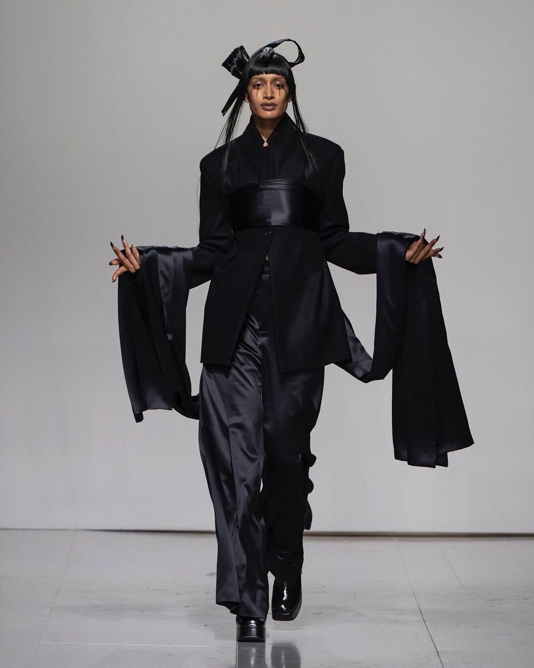 HOT TAKE: CHET LO’S FW23 SHOW IS EXACTLY WHERE THE DESIGNER NEEDS TO BE HEADING