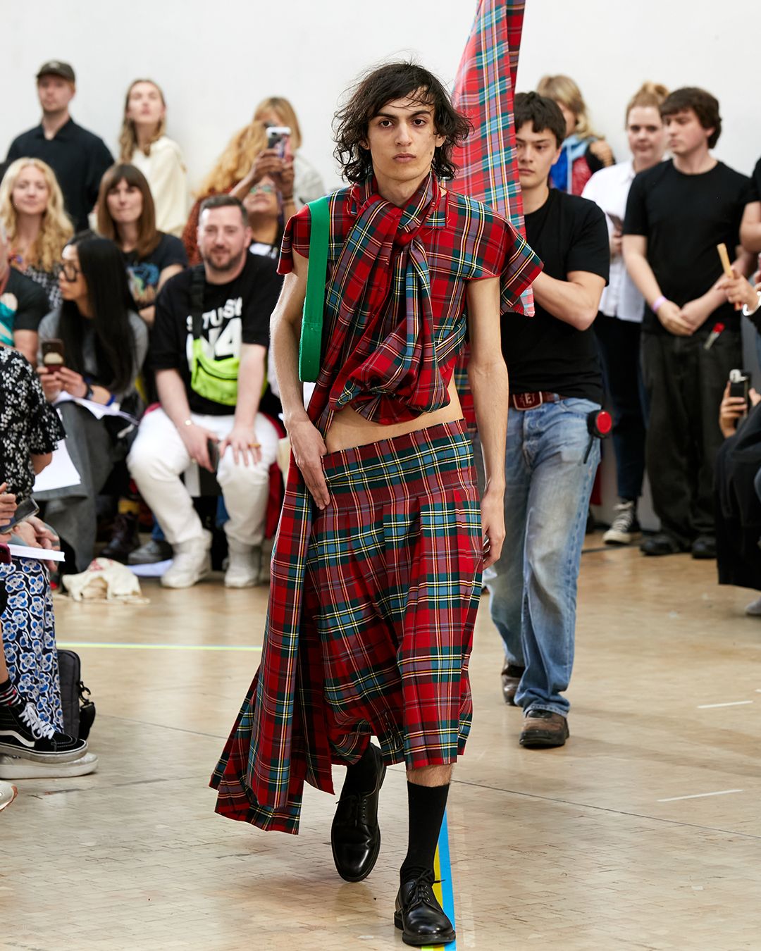 CIGARETTES ON THE RUNWAY & L’ORÉAL PRIZE WINNERS: WHAT WENT DOWN AT CSM’S BA FASHION SHOW