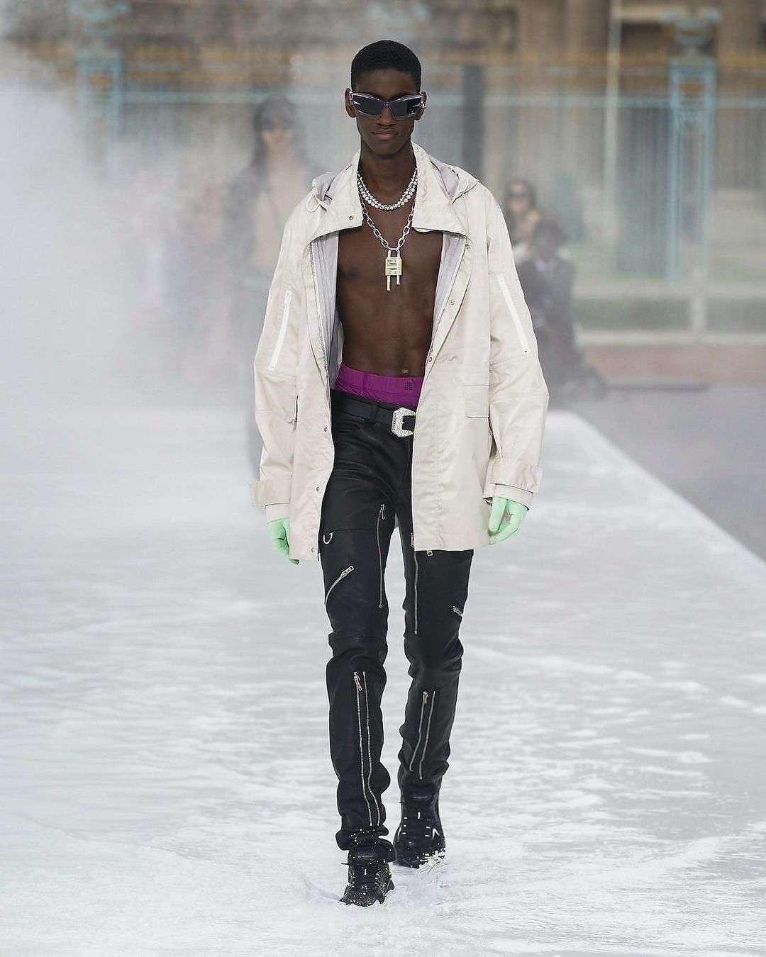 MATTHEW M. WILLIAMS' FIRST GIVENCHY MENSWEAR SHOW SLAPPED. & SPLASHED