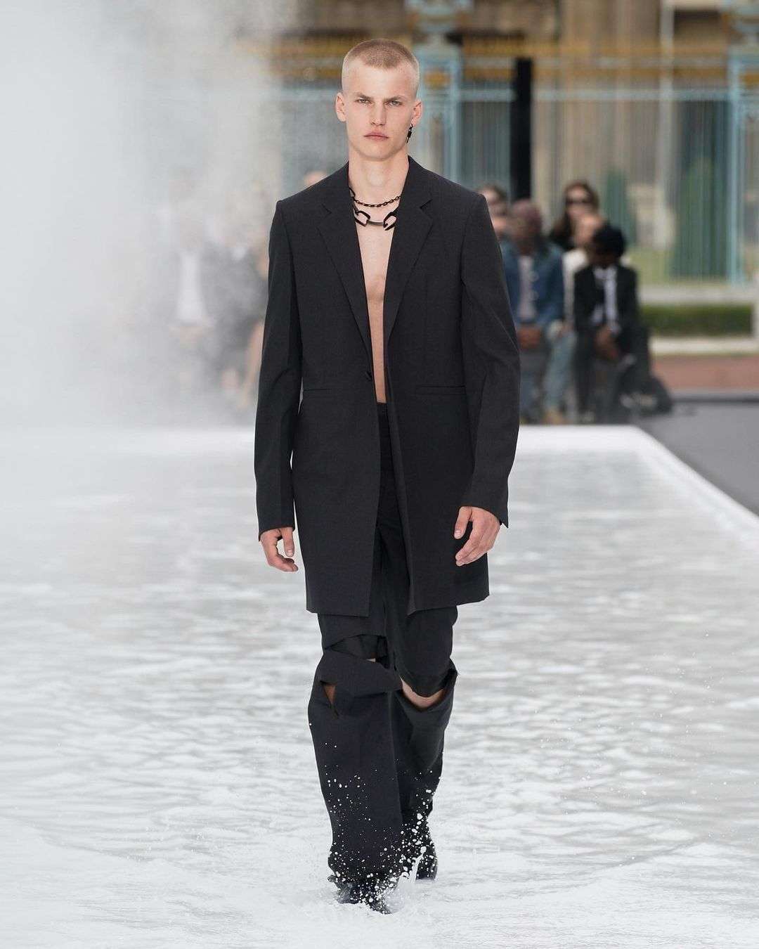 MATTHEW M. WILLIAMS' FIRST GIVENCHY MENSWEAR SHOW SLAPPED. & SPLASHED