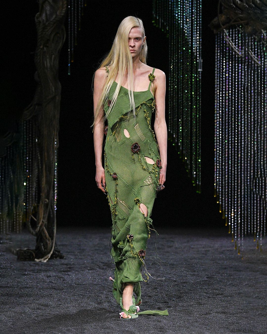 FOREST VINES AND LOTS OF LEATHER: ACNE STUDIOS FW23 COLLECTION