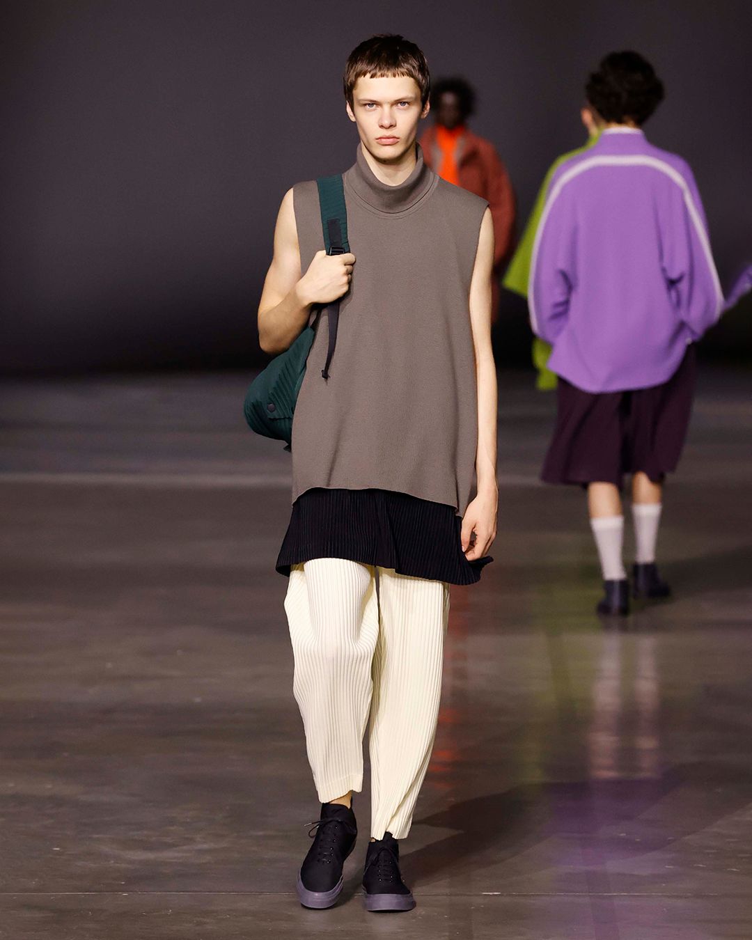 ISSEY MIYAKE JUST HYPNOTISED US WITH PLEATS