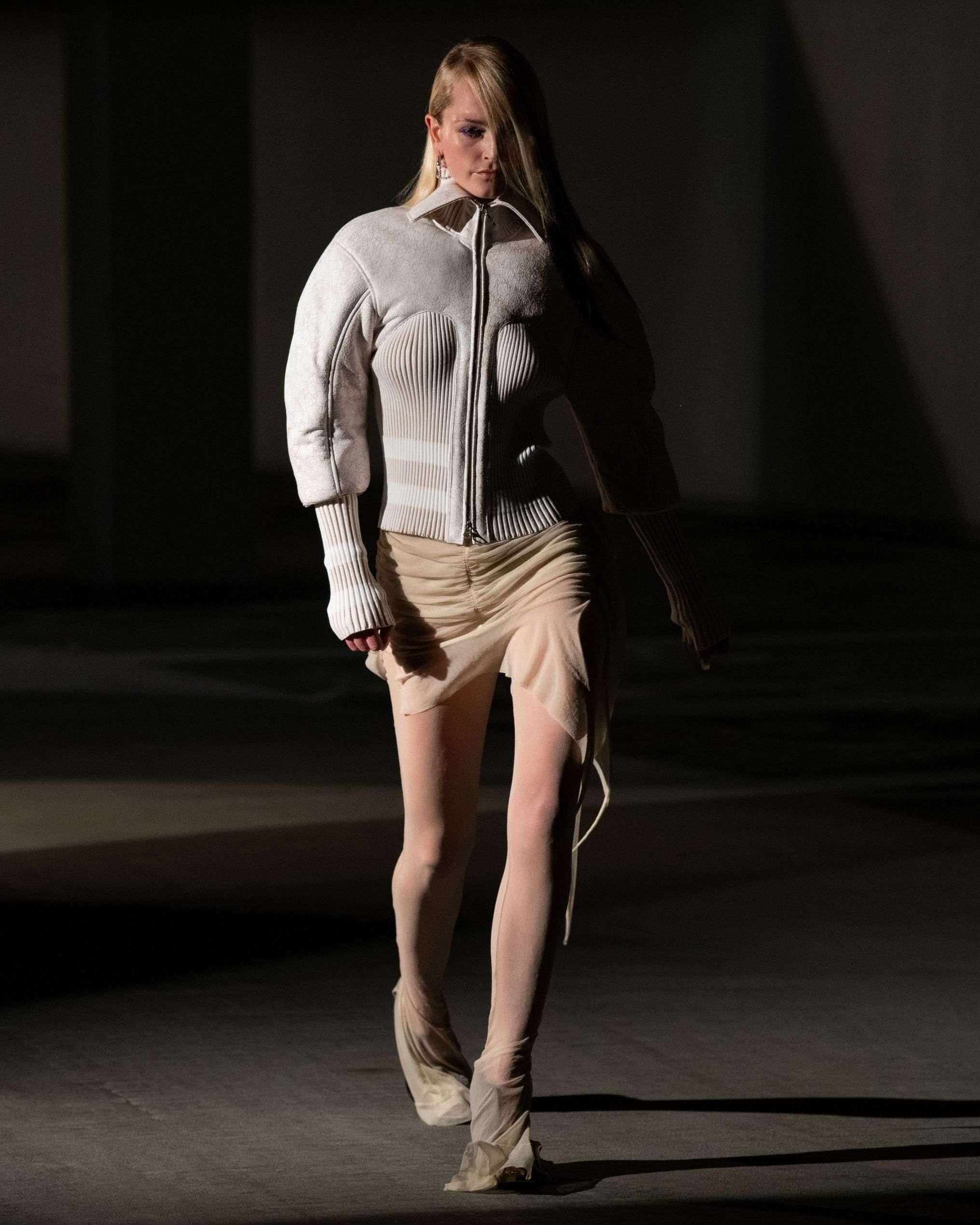 ‘ADRENALINE’: KNWLS SS22 OFFERS DISRUPTION AND SENSUALITY AT LFW