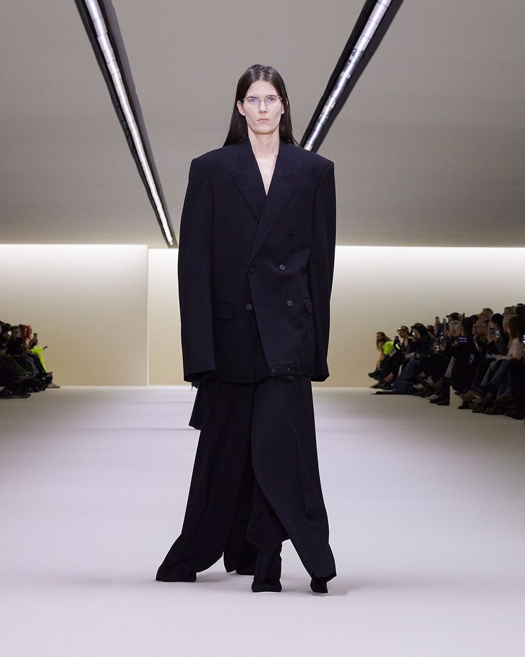 EVERYTHING YOU NEED TO KNOW ABOUT BALENCIAGA’S FW23 COLLECTION