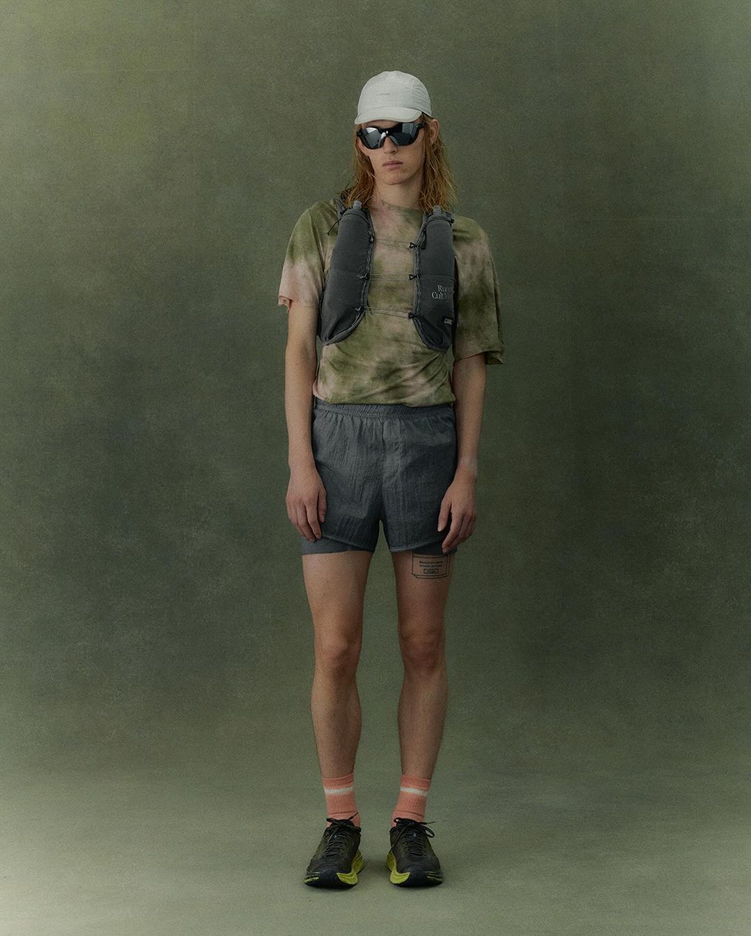 Your Monday Briefing: New Acne Studios Scarves, Hennessy Hot Wings & Satisfy(ing) vests