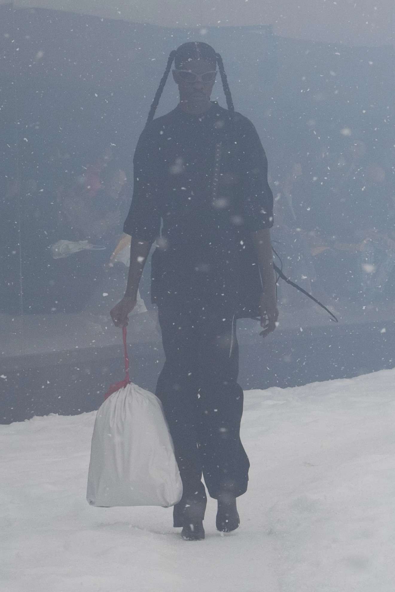 THE BALENCIAGA SHOW WAS MEANT TO BE AN UNCOMFORTABLE VIEWING EXPERIENCE