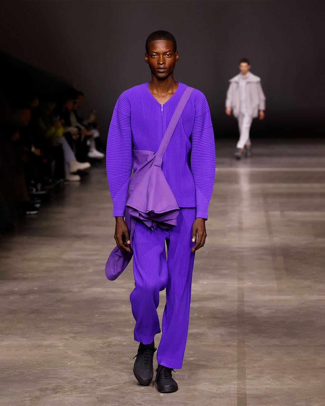 ISSEY MIYAKE JUST HYPNOTISED US WITH PLEATS