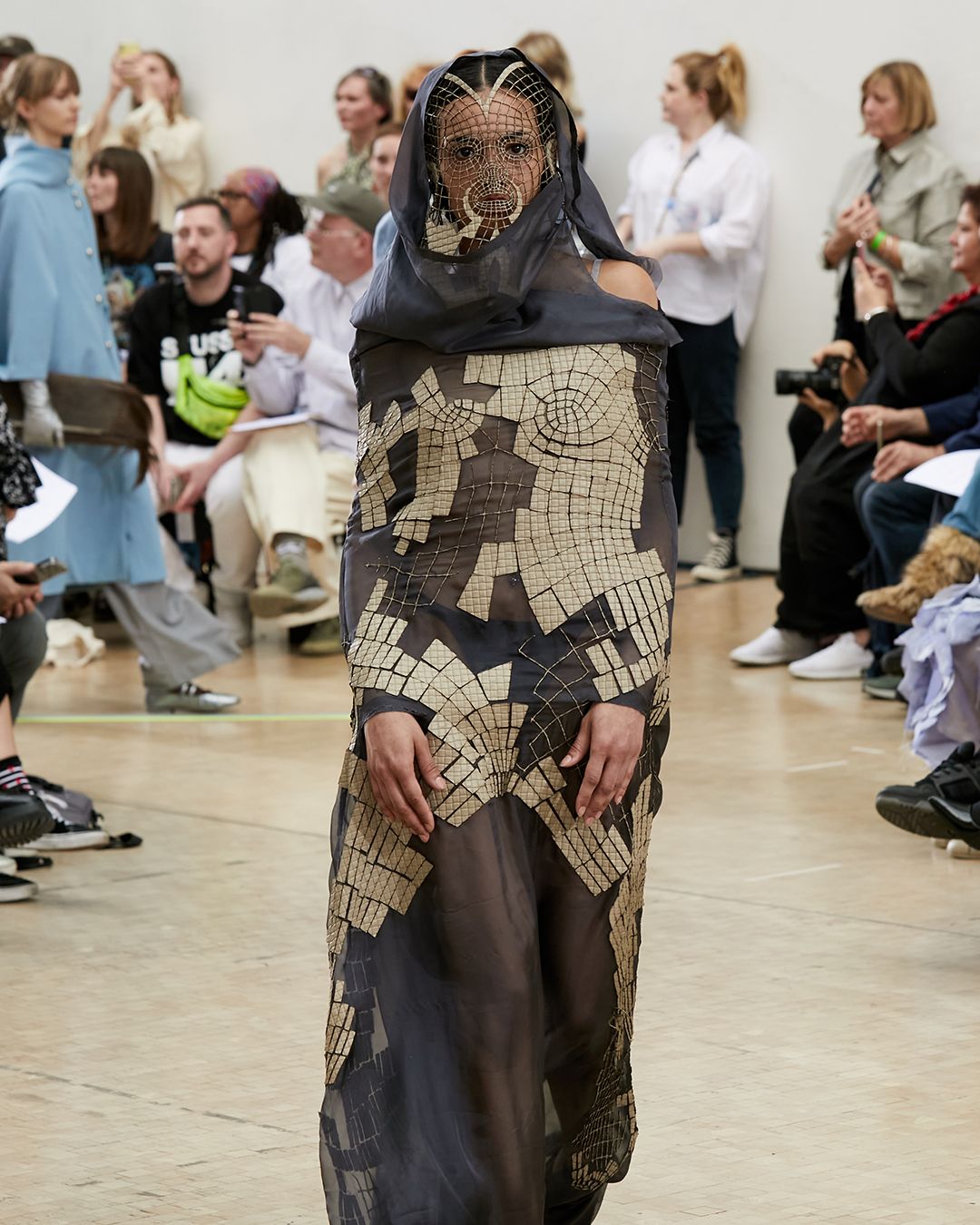 CIGARETTES ON THE RUNWAY & L’ORÉAL PRIZE WINNERS: WHAT WENT DOWN AT CSM’S BA FASHION SHOW