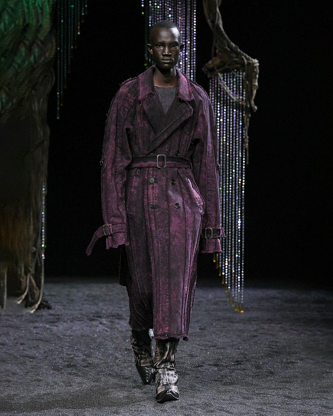 FOREST VINES AND LOTS OF LEATHER: ACNE STUDIOS FW23 COLLECTION