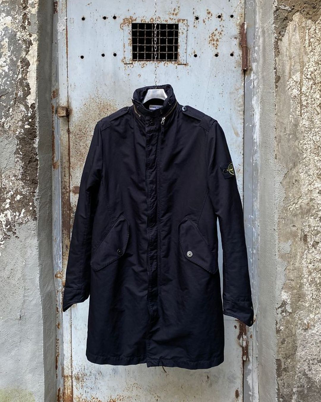 THE BEST APPROACH IS HEAD-ON: THE MOST IMPORTANT INTRODUCTORY PIECES FROM STONE ISLAND