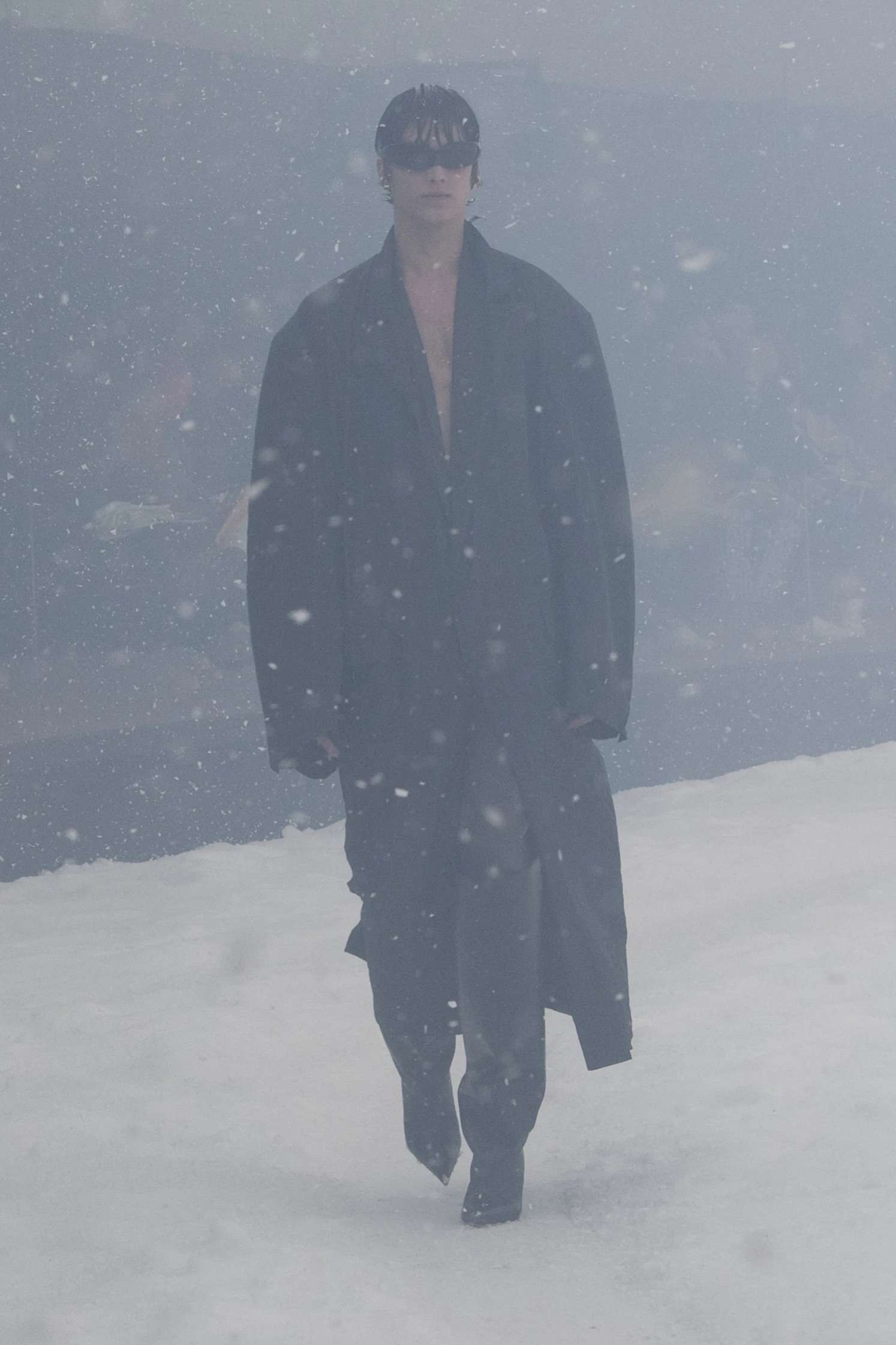 THE BALENCIAGA SHOW WAS MEANT TO BE AN UNCOMFORTABLE VIEWING EXPERIENCE