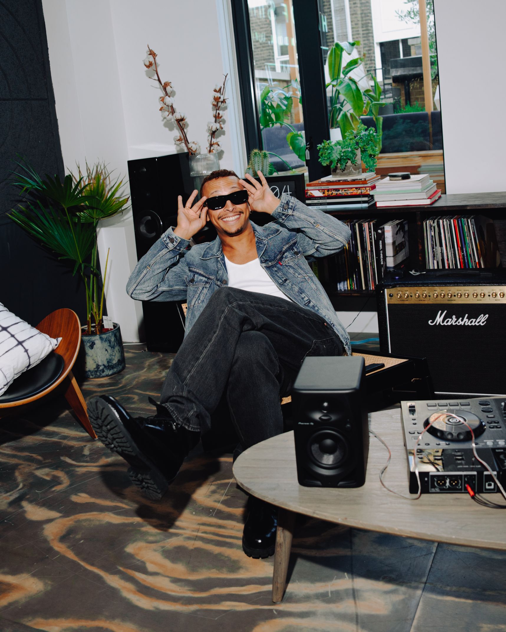 Culted friends & family: celebrating Levi's® 501®