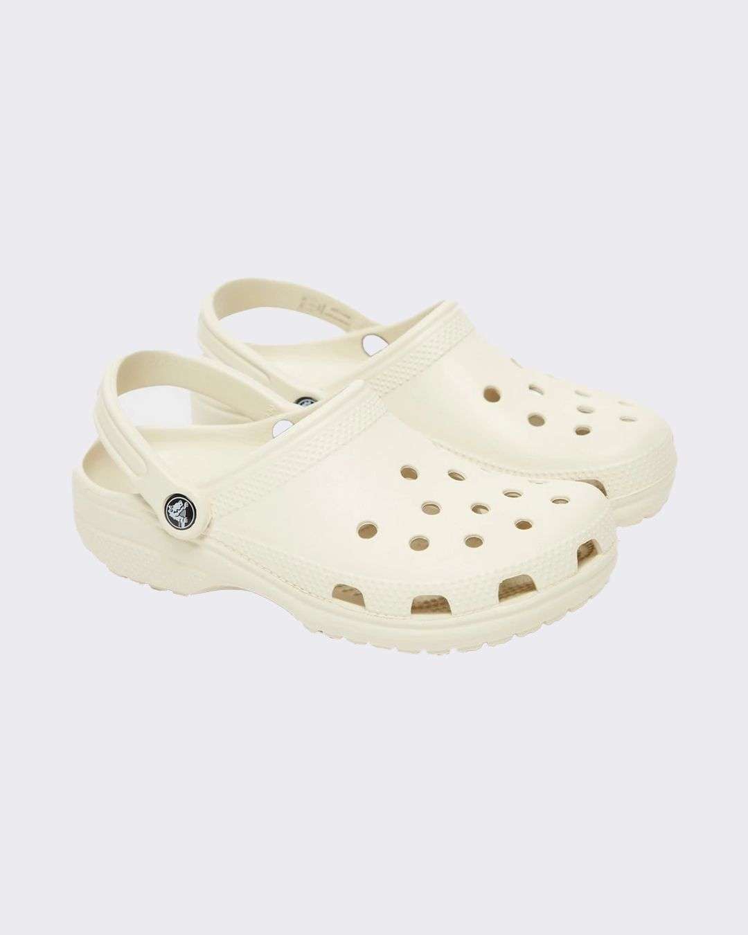 IT’S GIVING CLOG: THE FOOTWEAR GUIDE