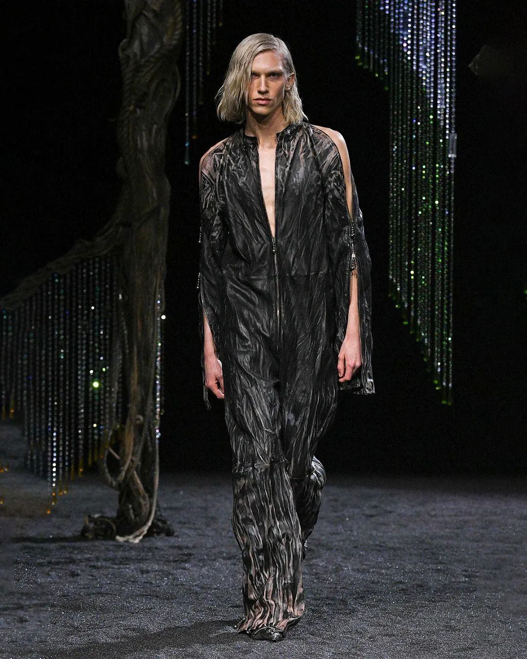 Here’s what’s going down at Paris Fashion Week this season