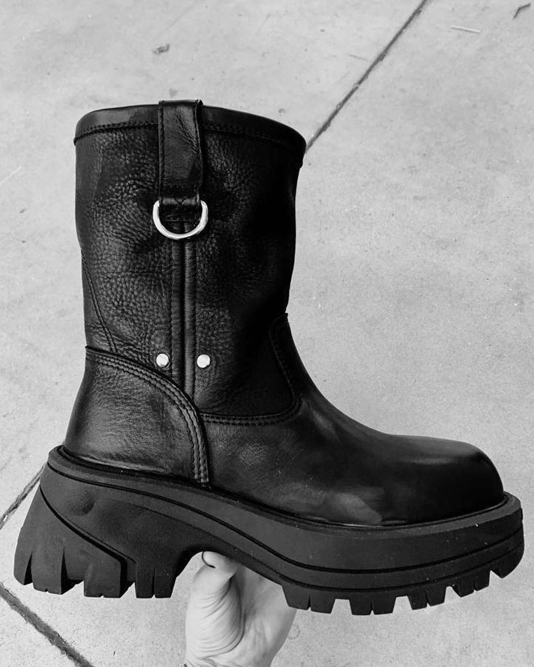SASQUATCH CORE & FROG CLOGS: 10 FASHION MONTH SHOE SPOTS