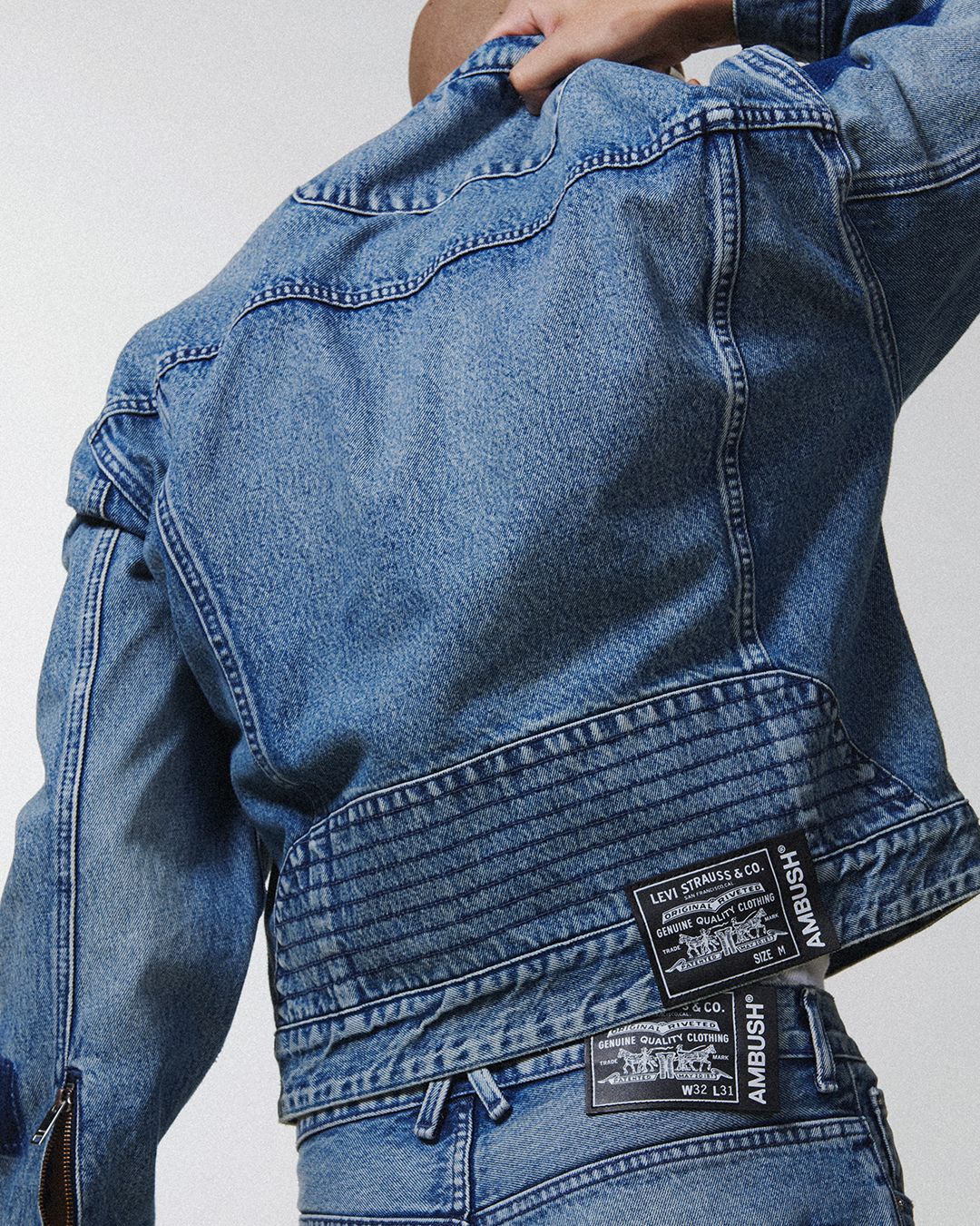 LOEWE CHANNELS STILL-LIFE & MONCLER CHAMPIONS EVOLUTION: YOUR FRIDAY ROUNDUP
