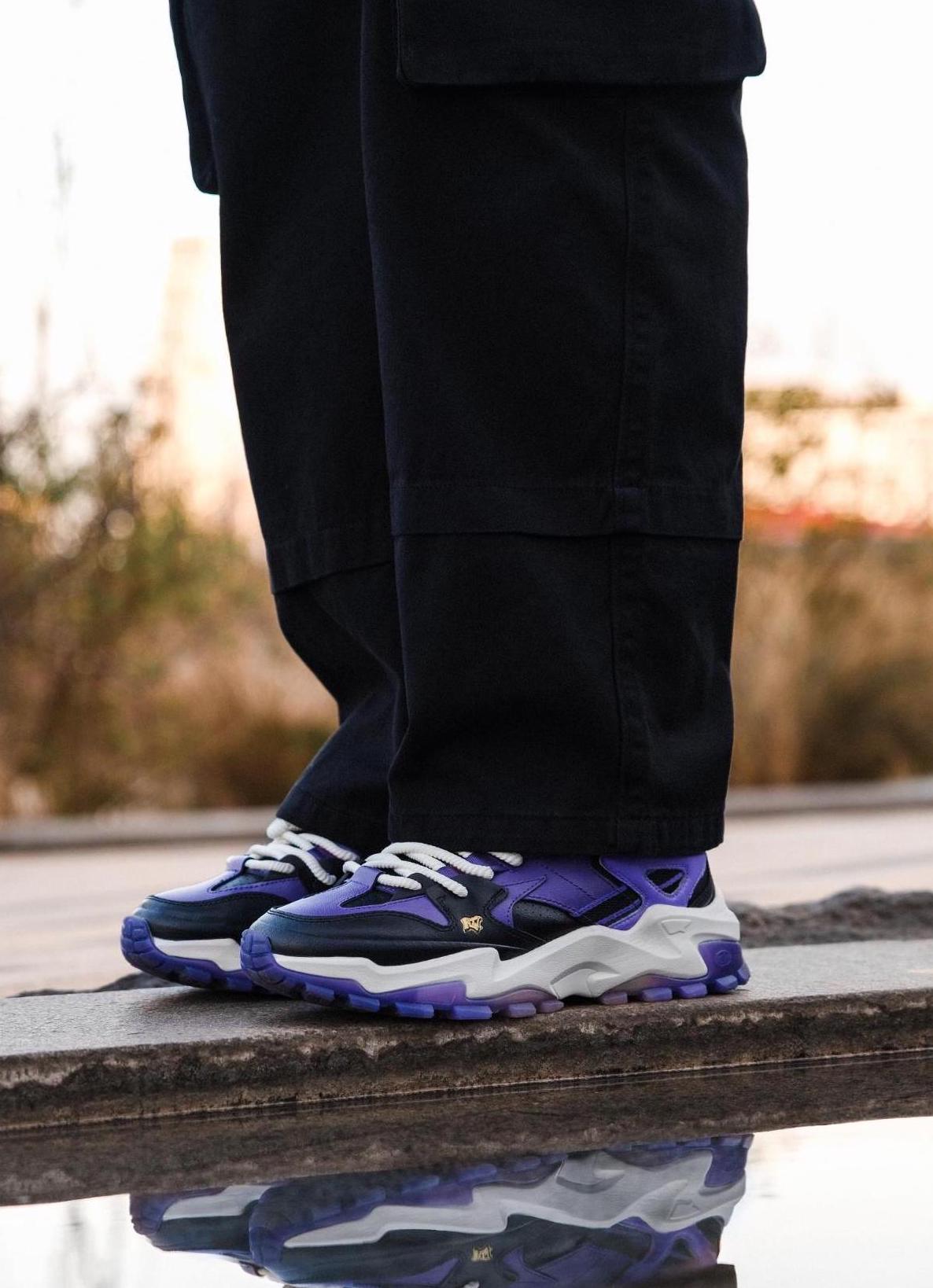 Monday Briefing: Hélas unveils its SS24 collection, some Duke + Dexter newness & more