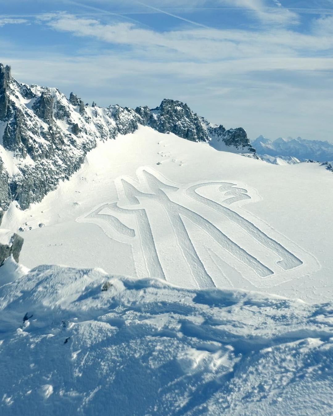Monday Briefing: a recap of the Golden Globes & Moncler Grenoble’s show in St. Moritz