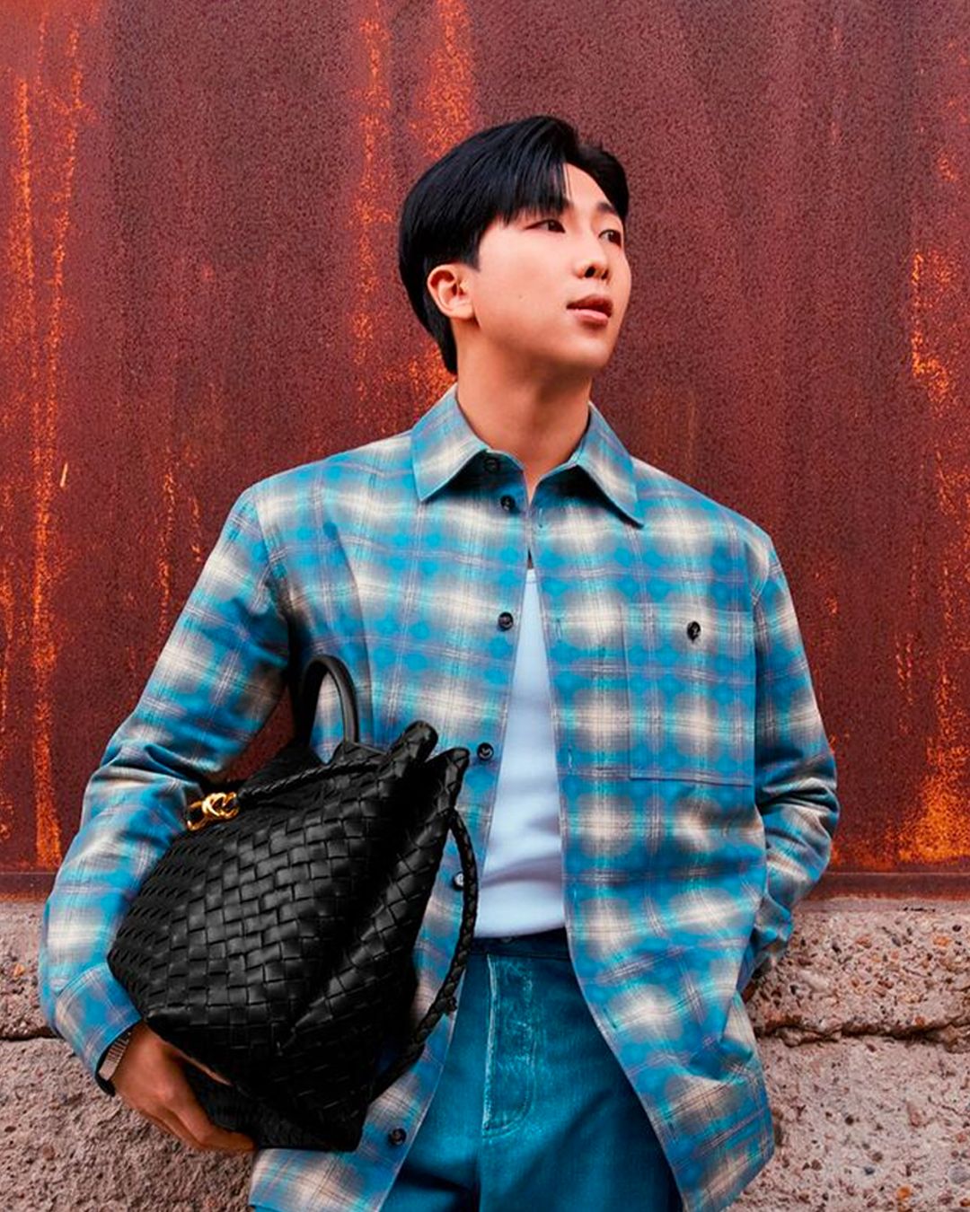 BOTTEGA VENETA’S ANDIAMO COULD ALREADY BE THIS YEAR’S IT BAG