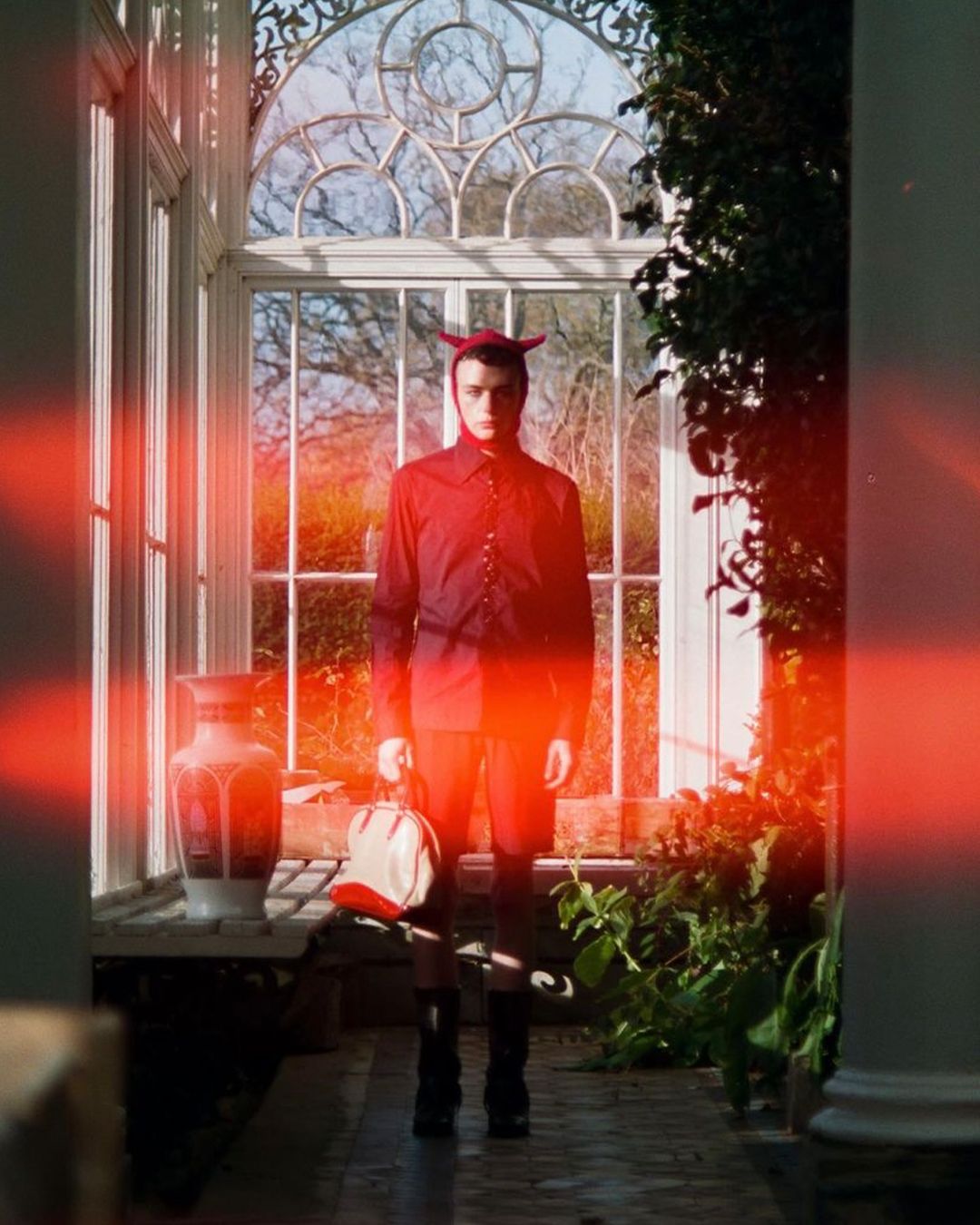 PHOTOGRAPHER, DIRECTOR & ANIMATOR GUY GOOCH KNOWS NO CREATIVE BOUNDS