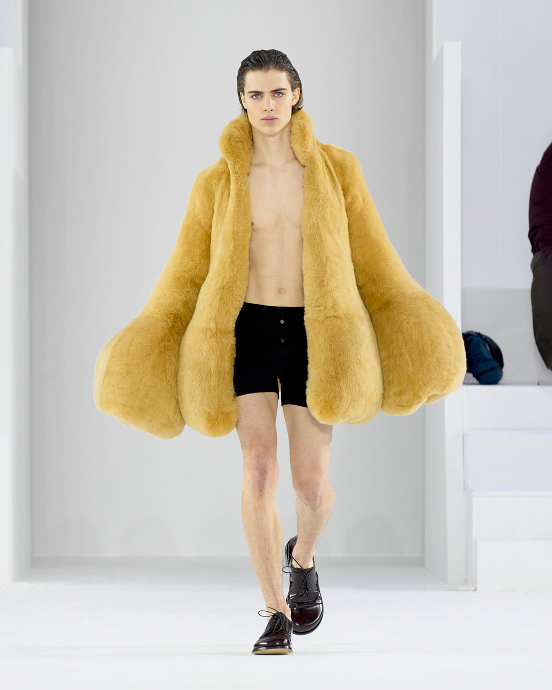 GEN Z SAID F*** FLATTERING SILHOUETTES
