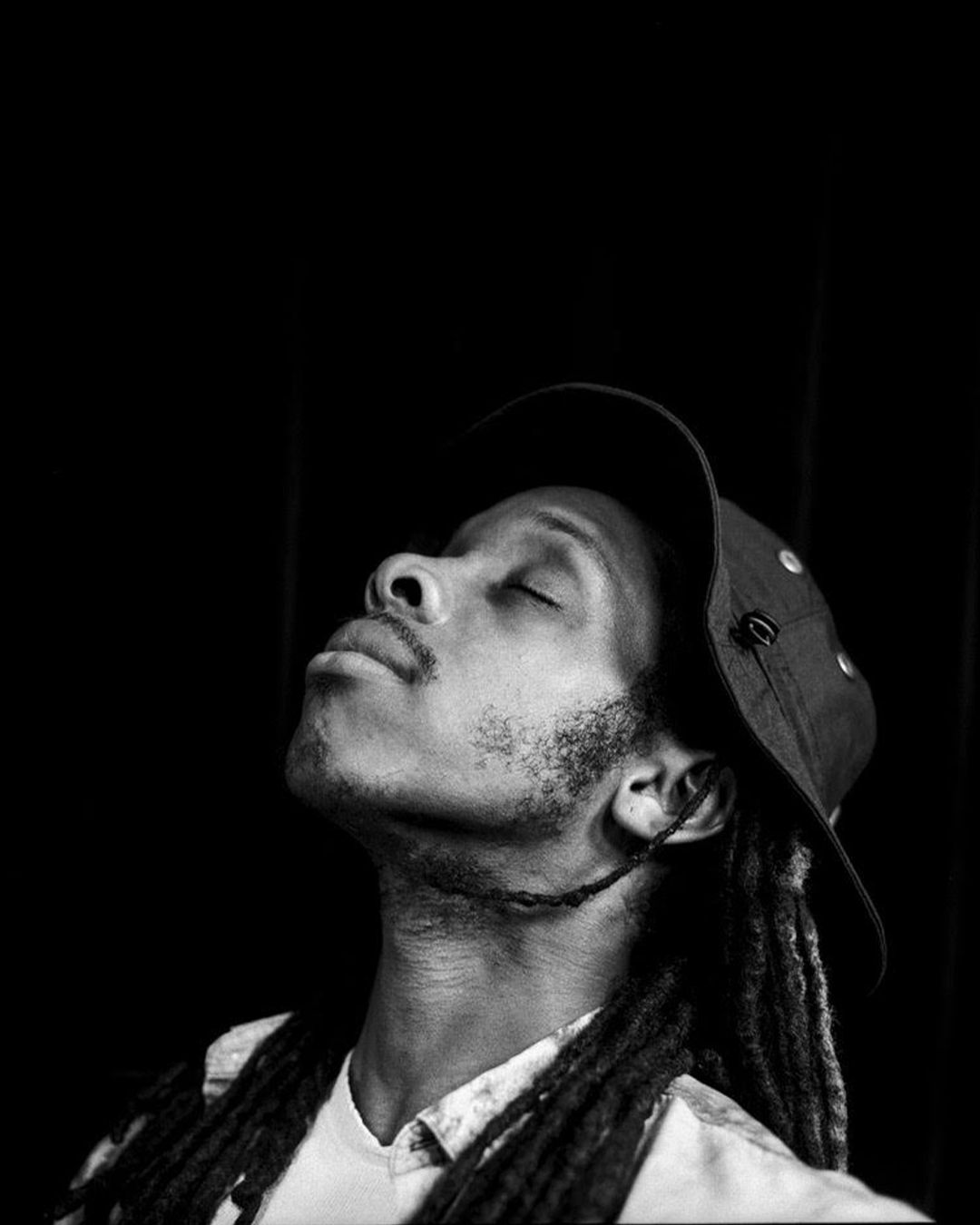 NEONE The Wonderer