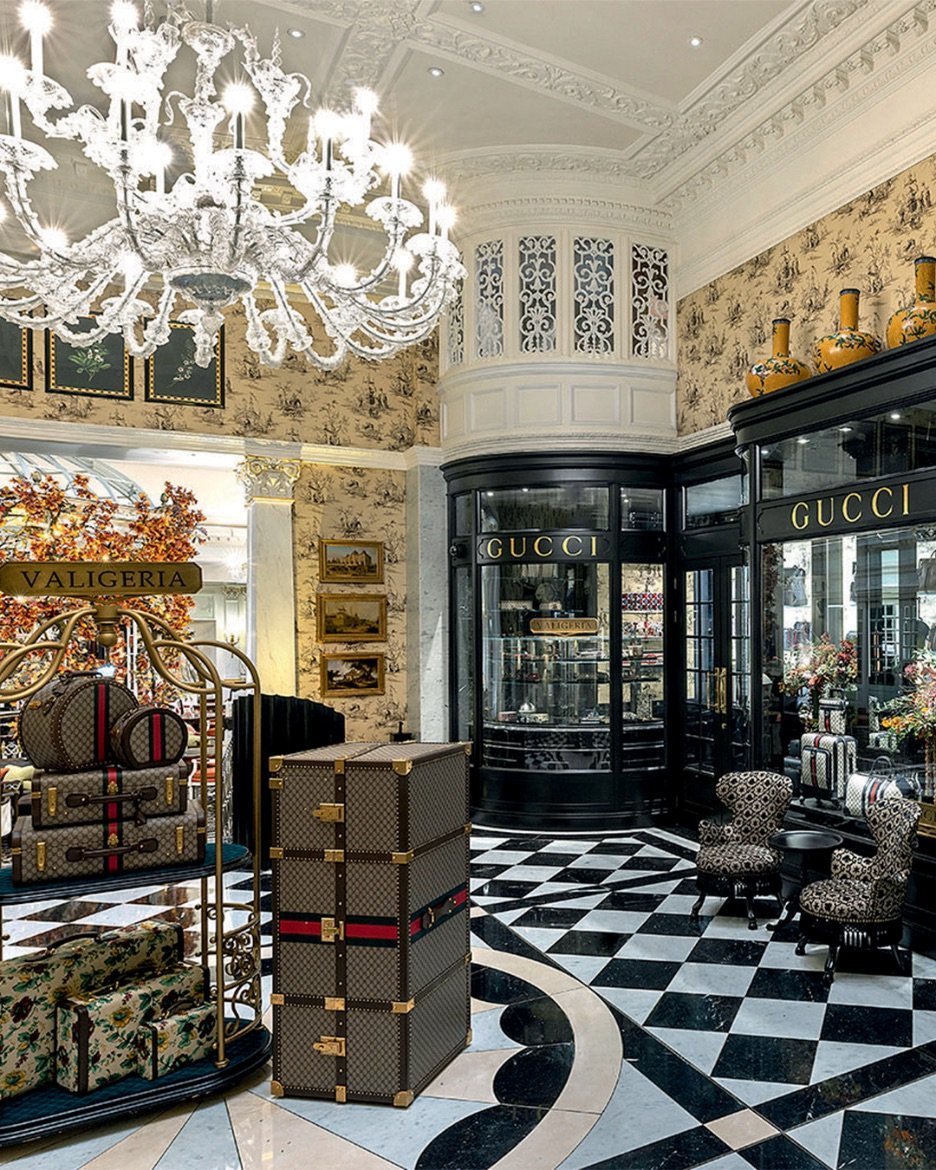 THE SAVVY CHOSE GUCCI, & GUCCI CHOSE THE SAVOY