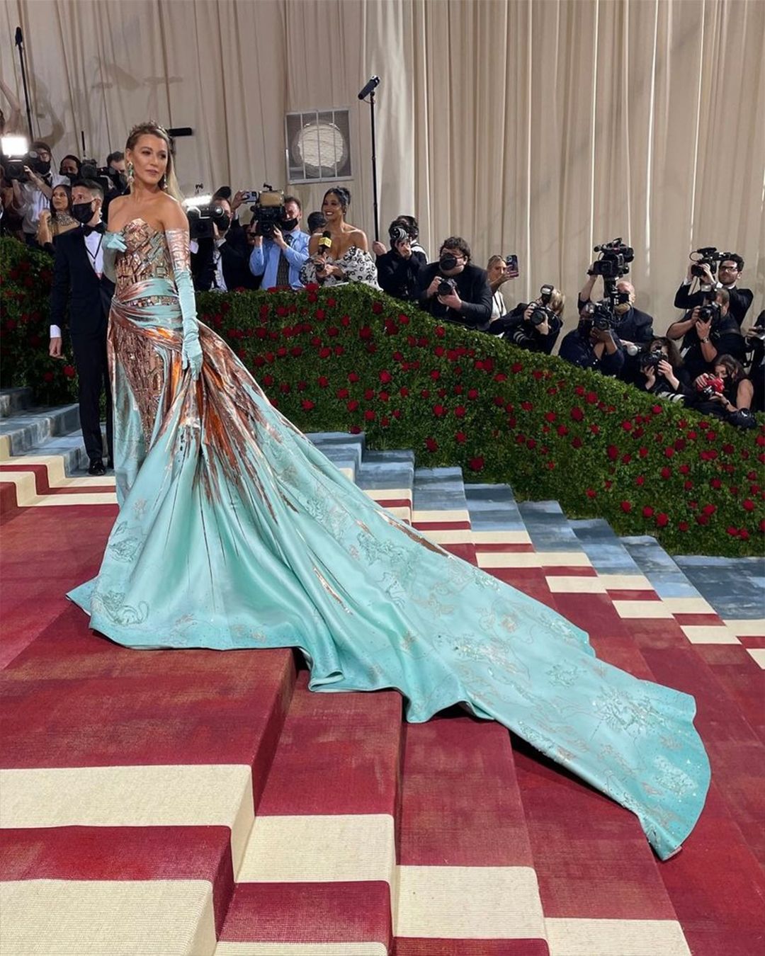 A COMPLETE GUIDE TO THE MET GALA