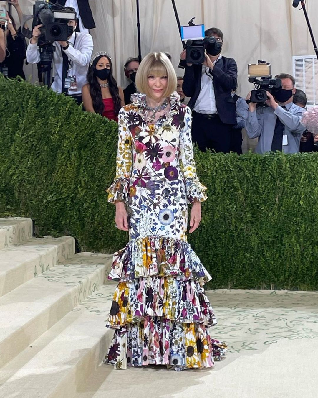 A COMPLETE GUIDE TO THE MET GALA
