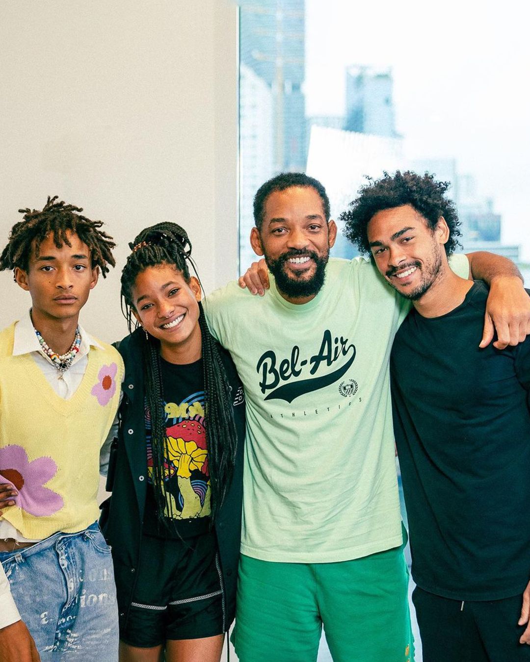 HAPPY FATHER’S DAY, LET’S TAKE A LOOK AT SOME OF THESE ICONIC CELEB DADS