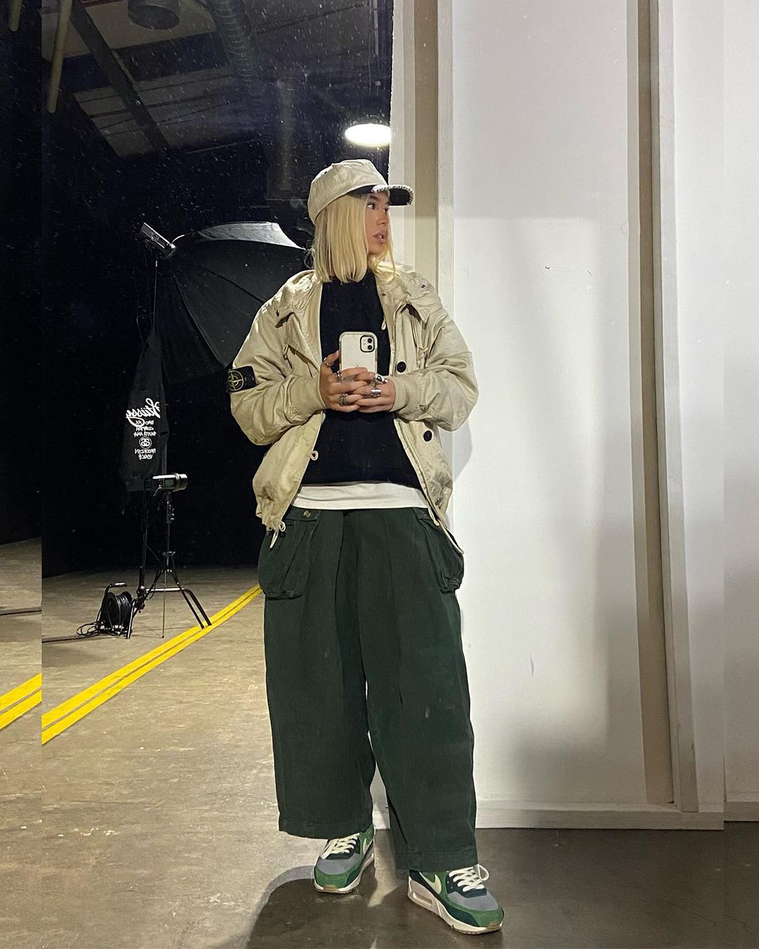 THE PEOPLE OF STONE ISLAND: AN ARCHIVE