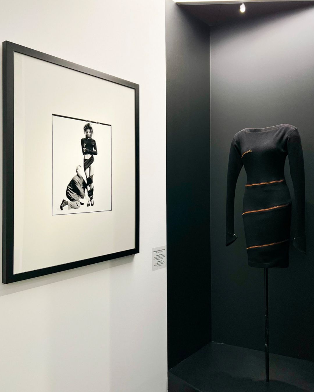 AROUND THE WORLD: A BOWIE EXHIBITION & LORO PIANA’S SAINT-TROPEZ TAKEOVER