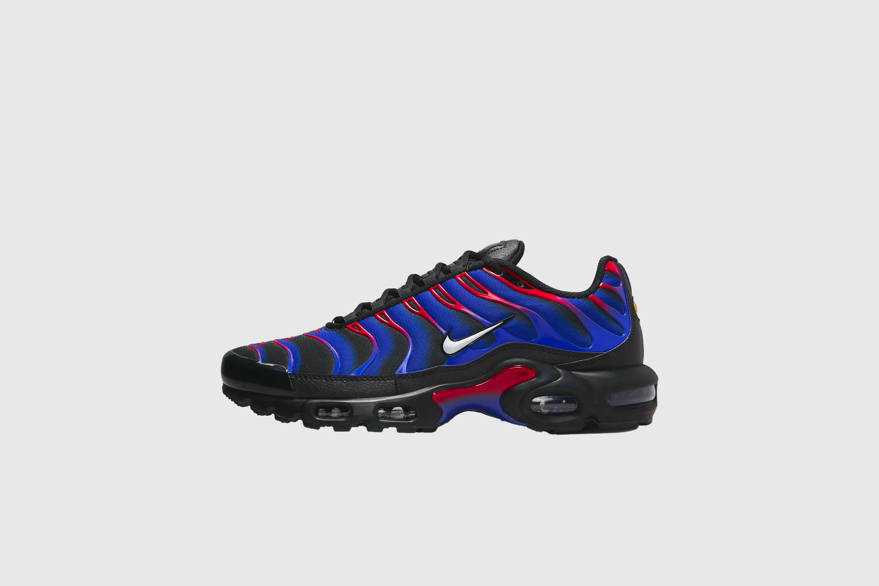 Get kitted out for Carnival with our whine-winning picks